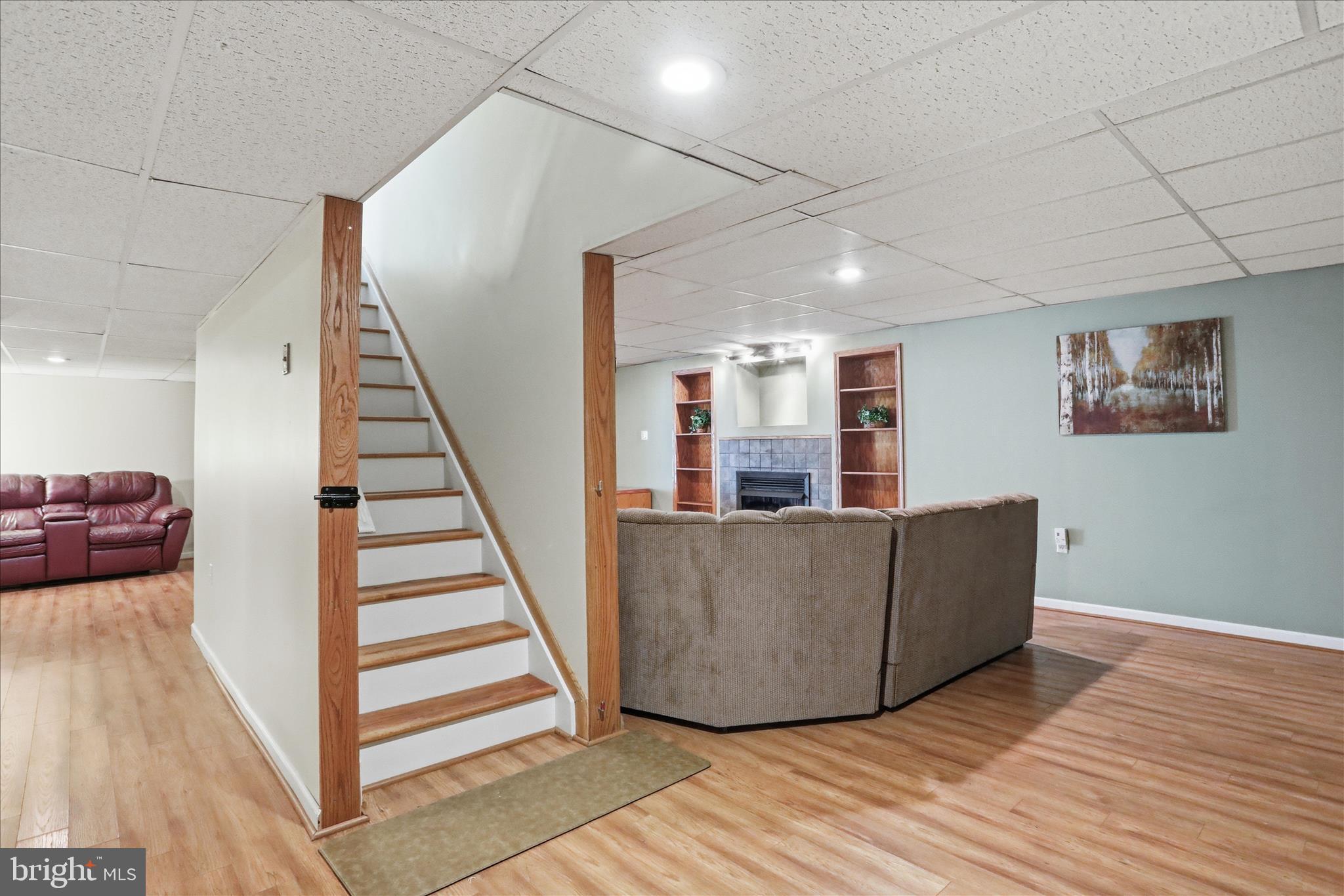 SHERWOOD FOREST - Residential