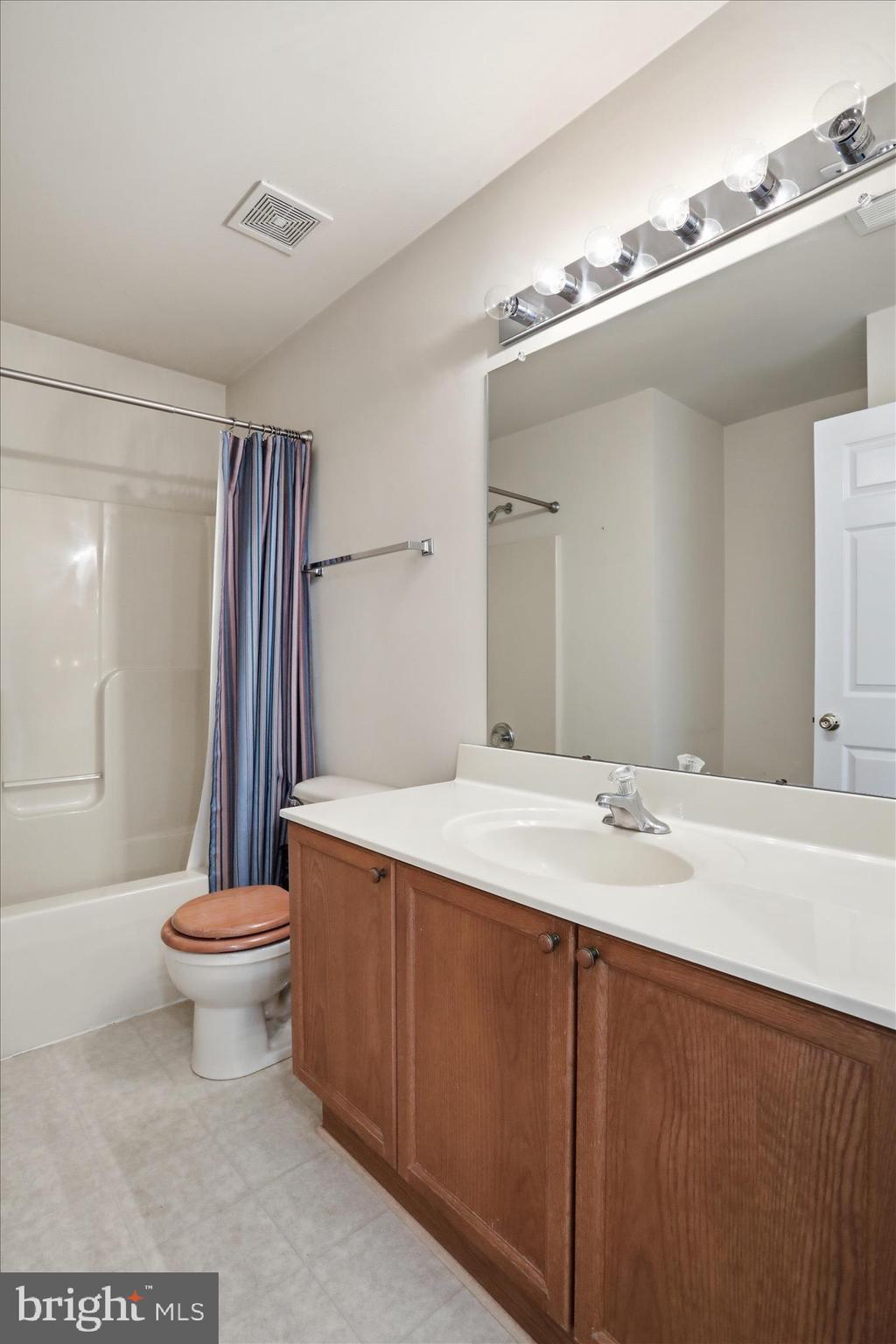 SHERWOOD FOREST - Residential