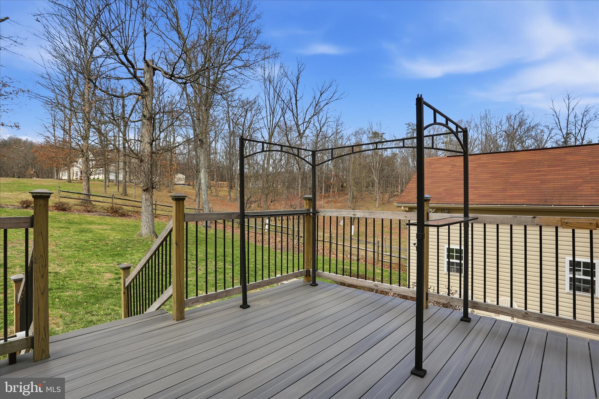 SHERWOOD FOREST - Residential