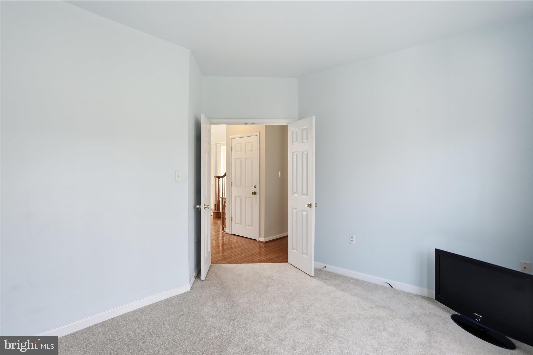 SHERWOOD FOREST - Residential