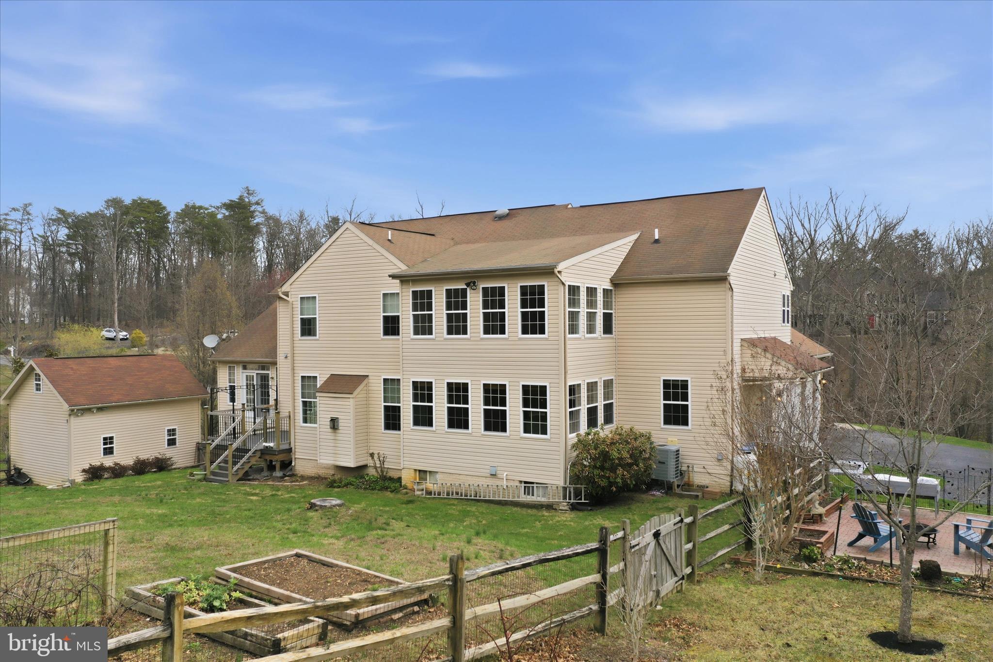 SHERWOOD FOREST - Residential