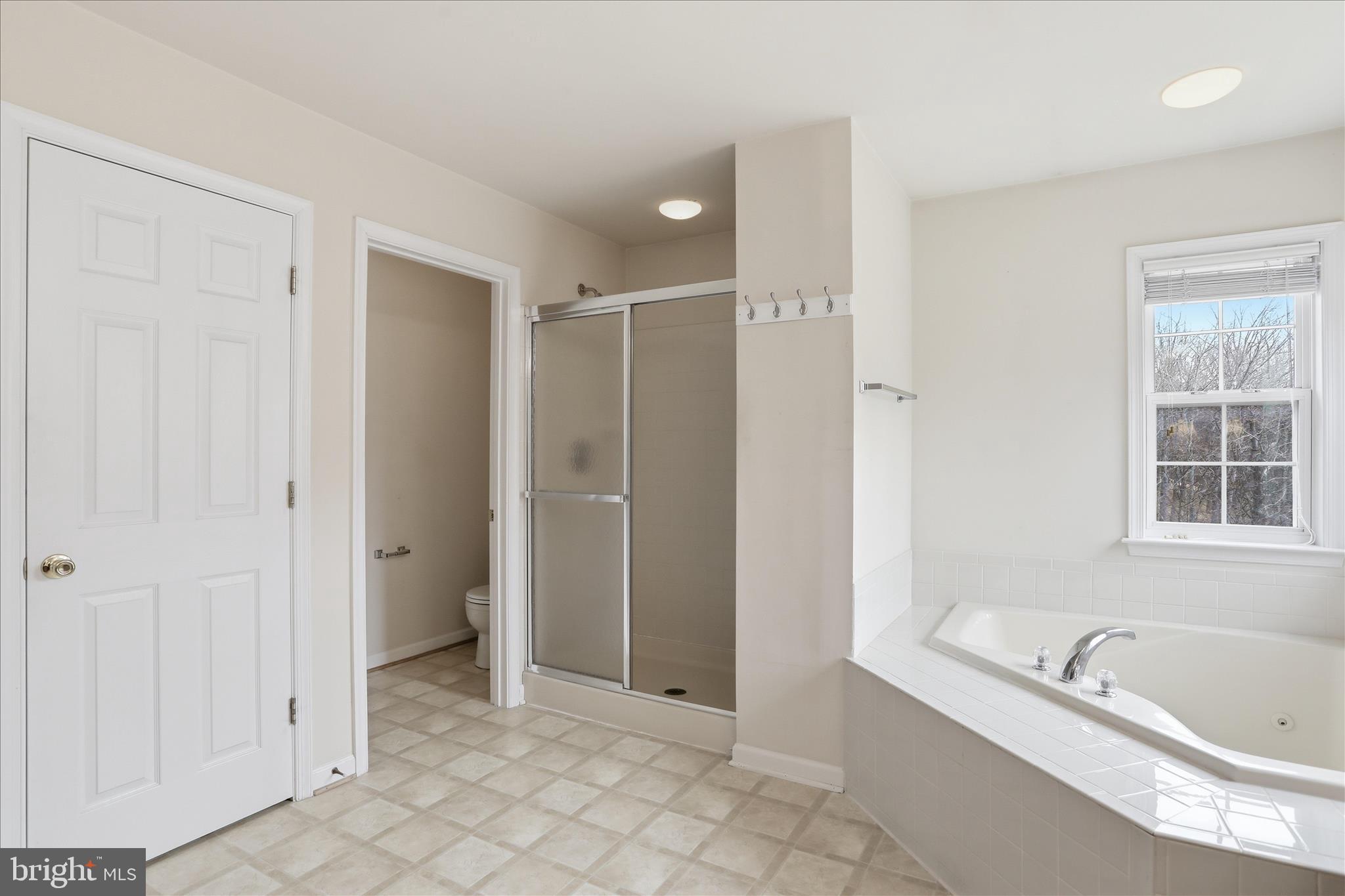 SHERWOOD FOREST - Residential