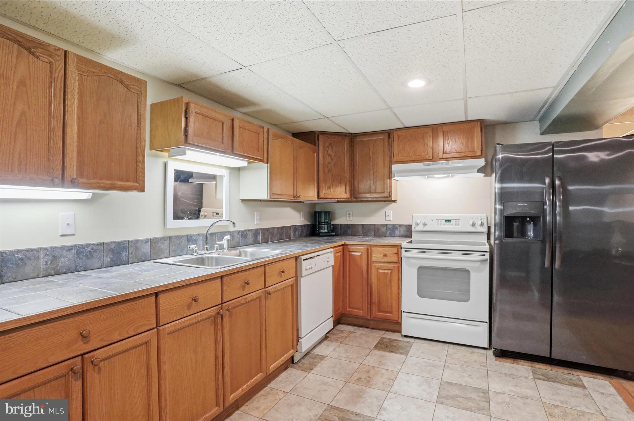 SHERWOOD FOREST - Residential