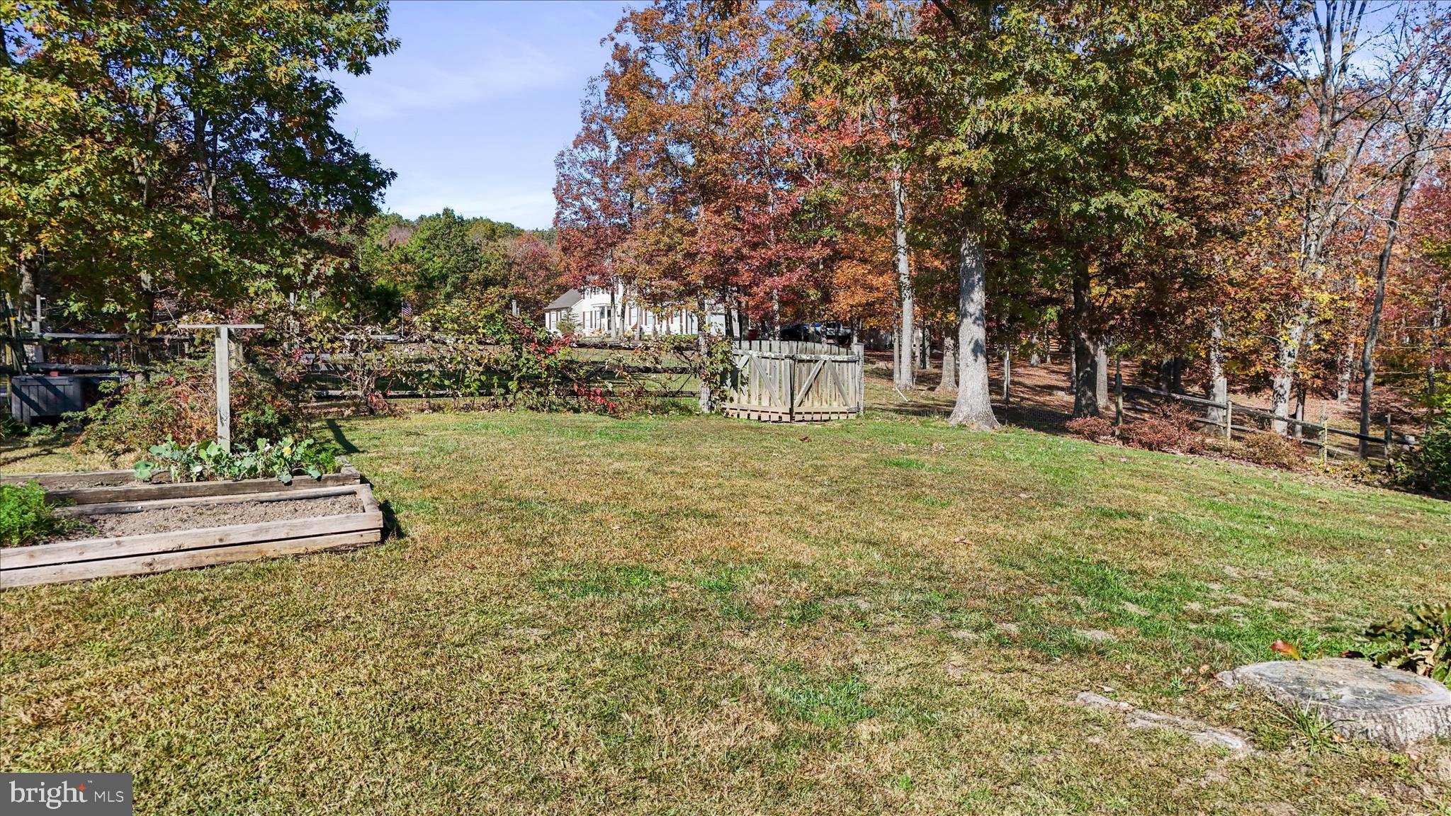 SHERWOOD FOREST - Residential