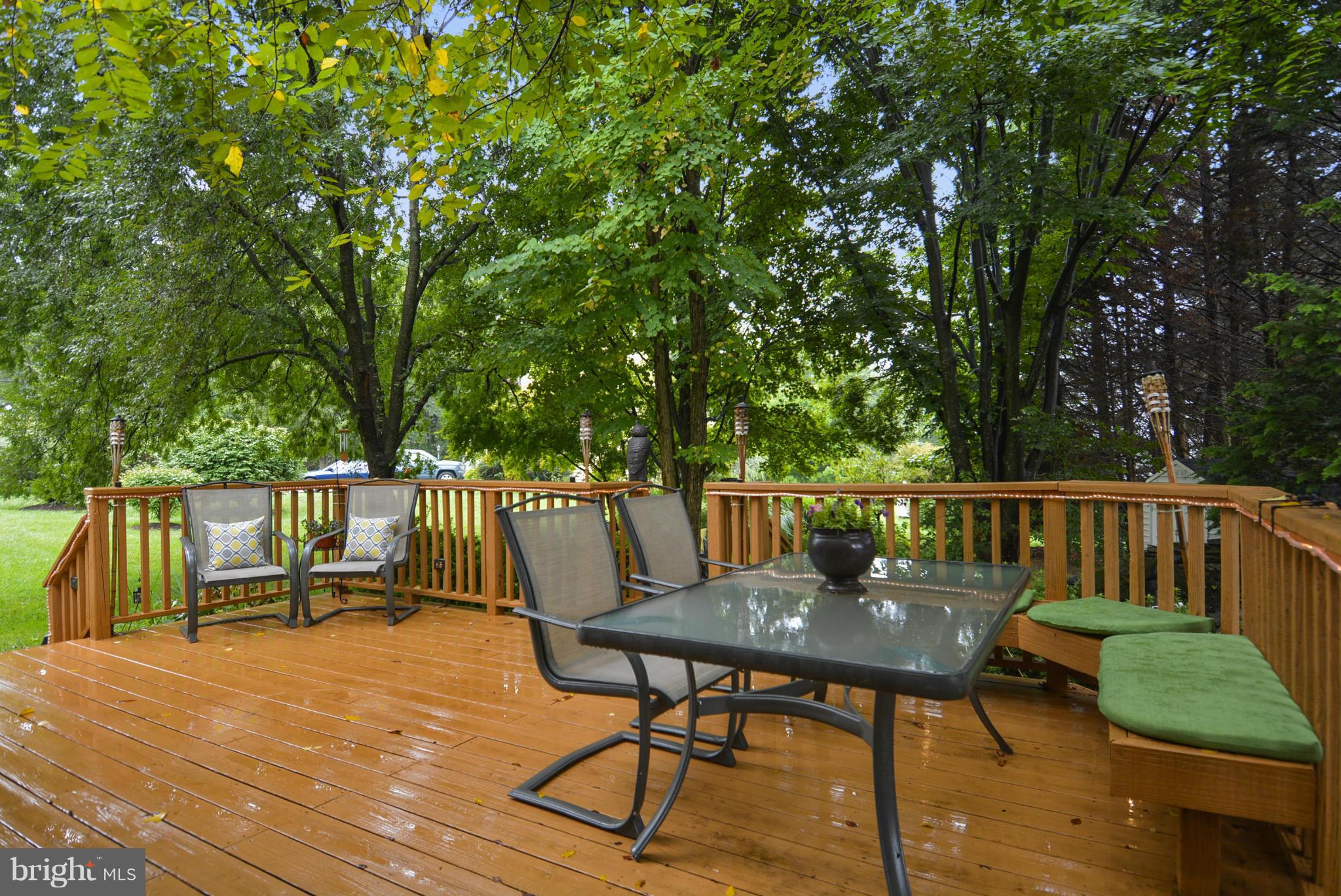 LONG MEADOW - Residential