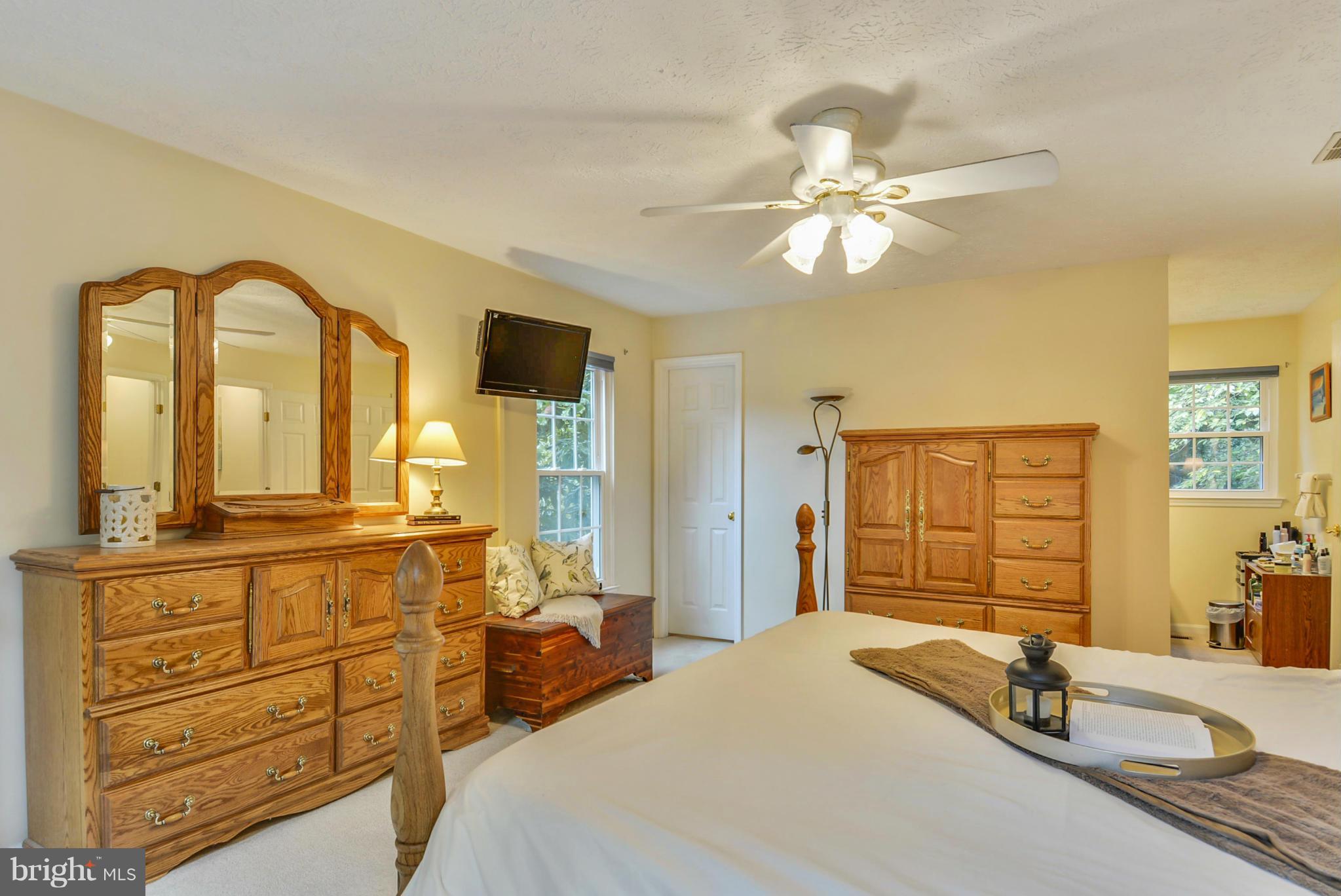 LONG MEADOW - Residential