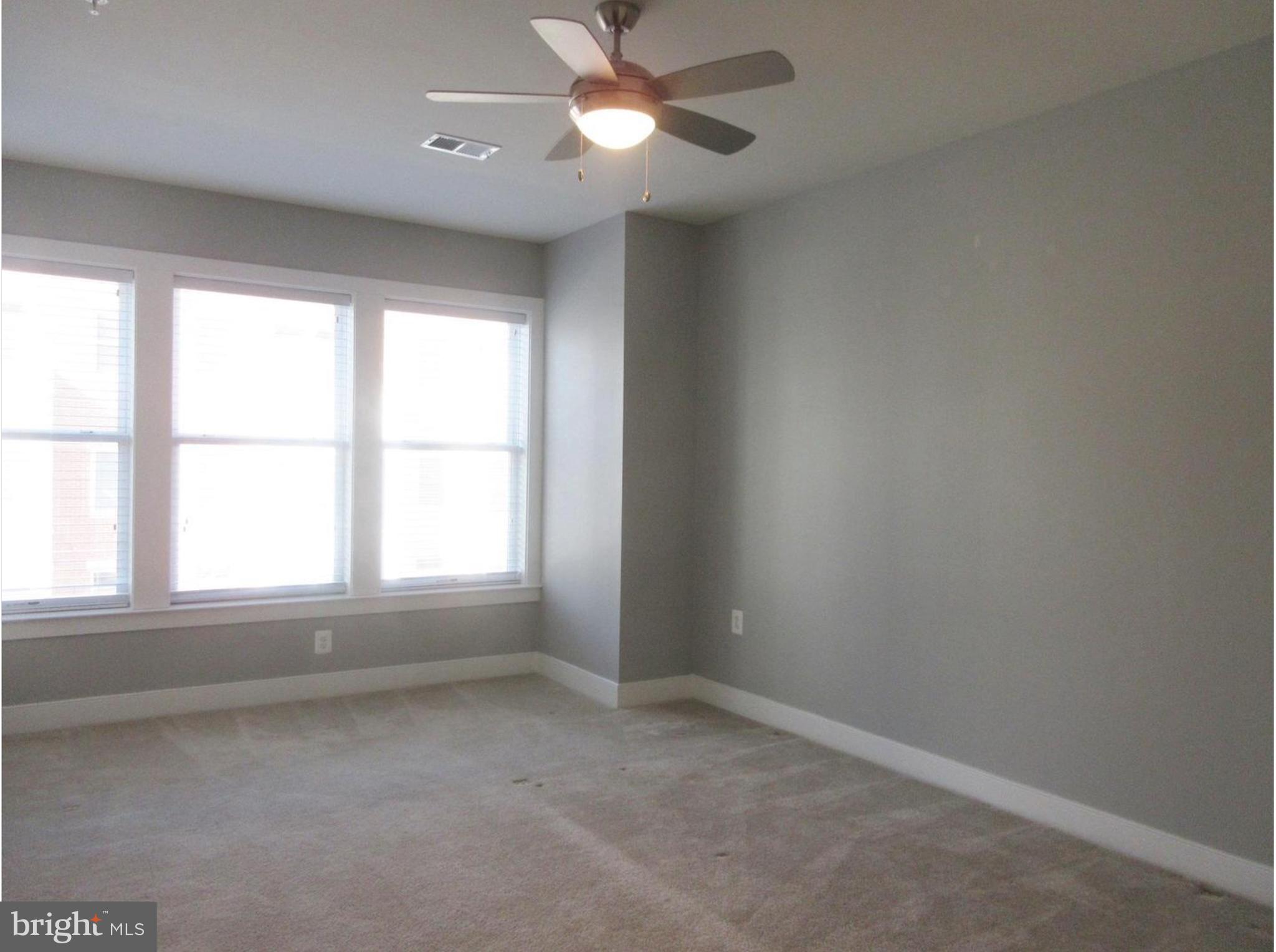 POTOMAC YARD CONDOMINIUM - Residential Lease