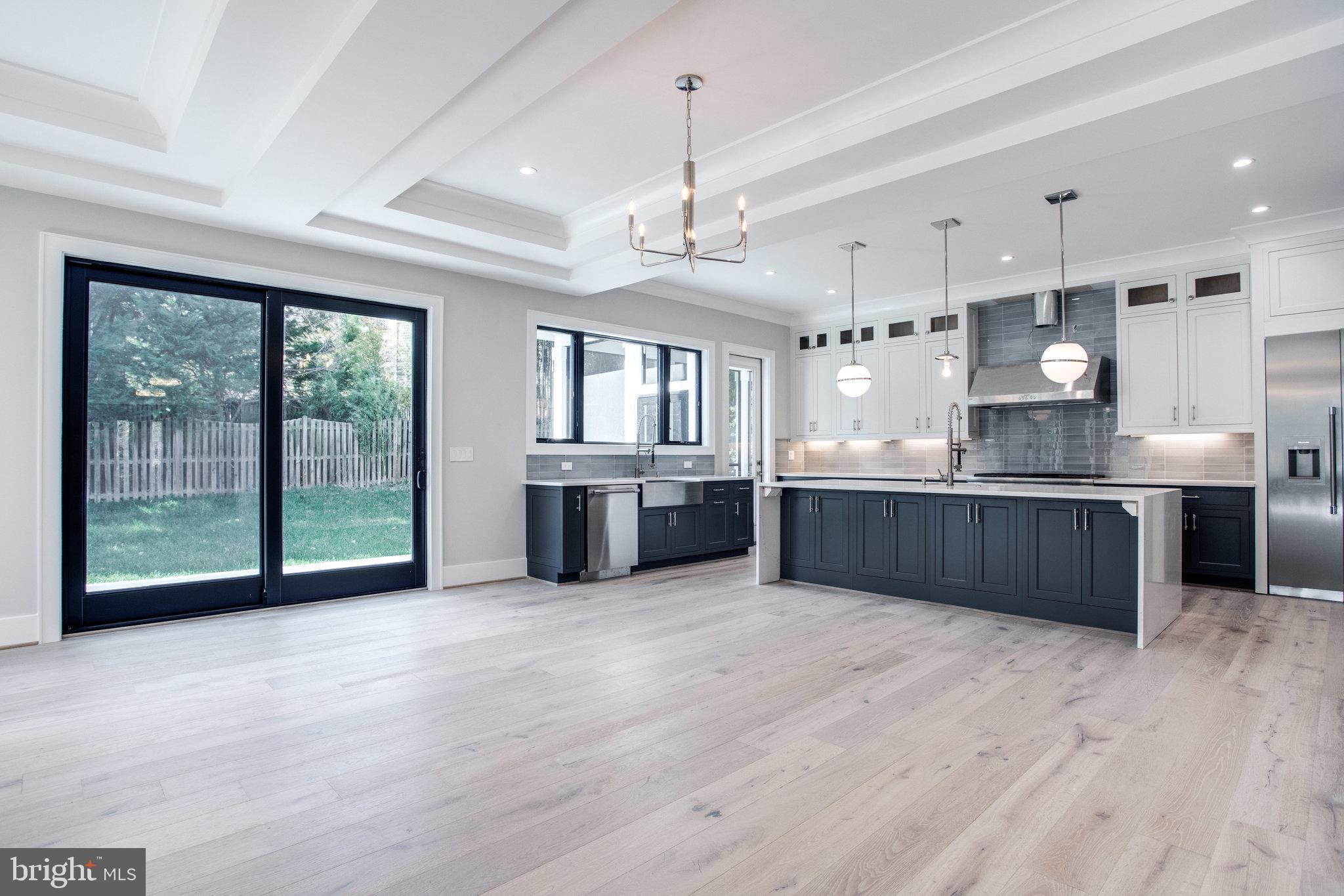 BROYHILLS MCLEAN ESTATES - Residential