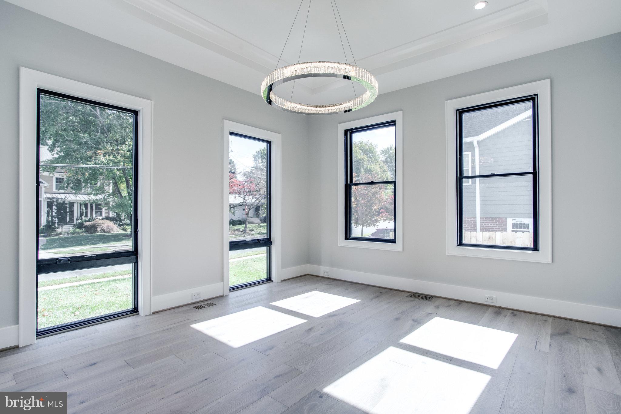 BROYHILLS MCLEAN ESTATES - Residential