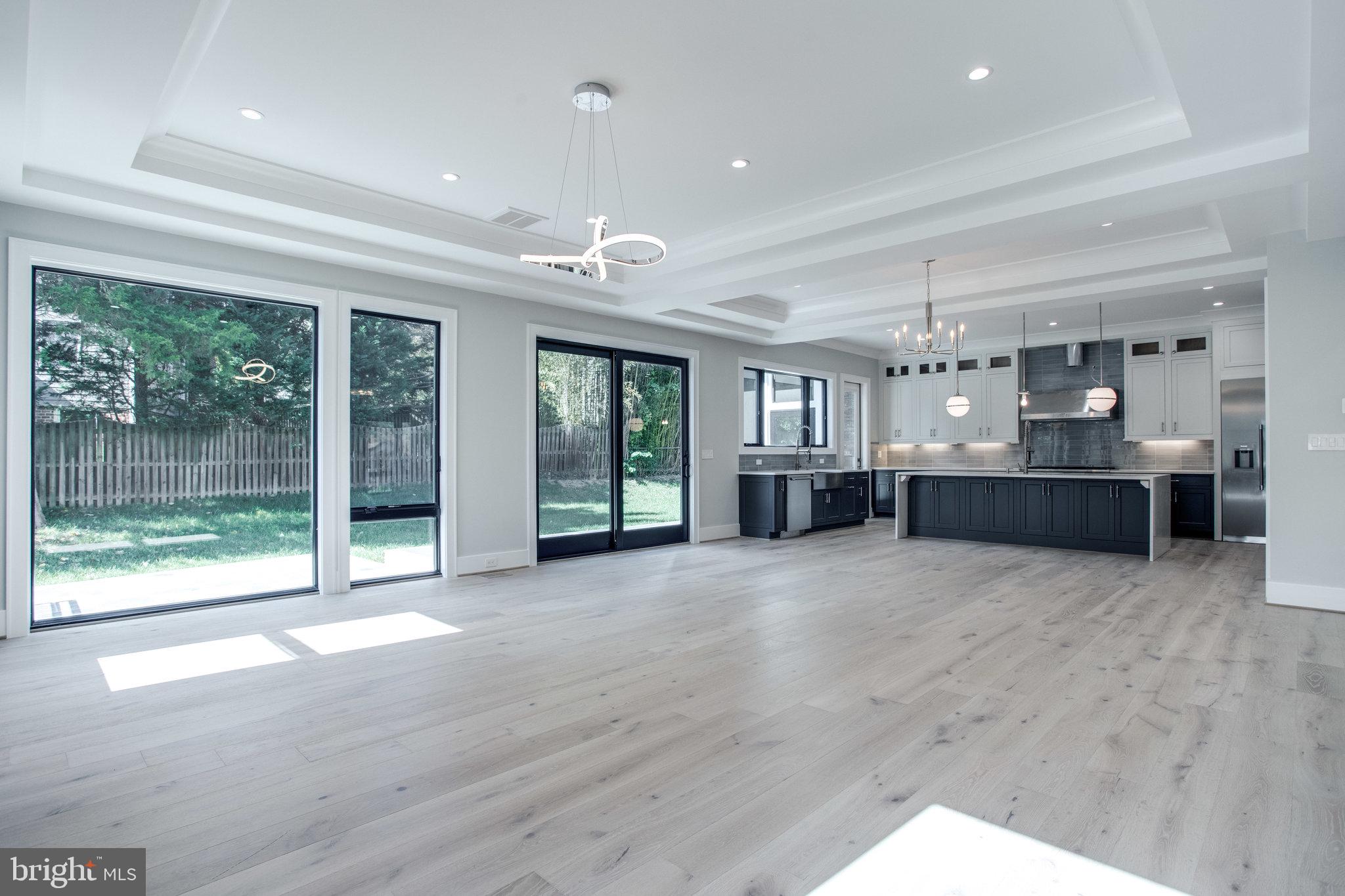 BROYHILLS MCLEAN ESTATES - Residential