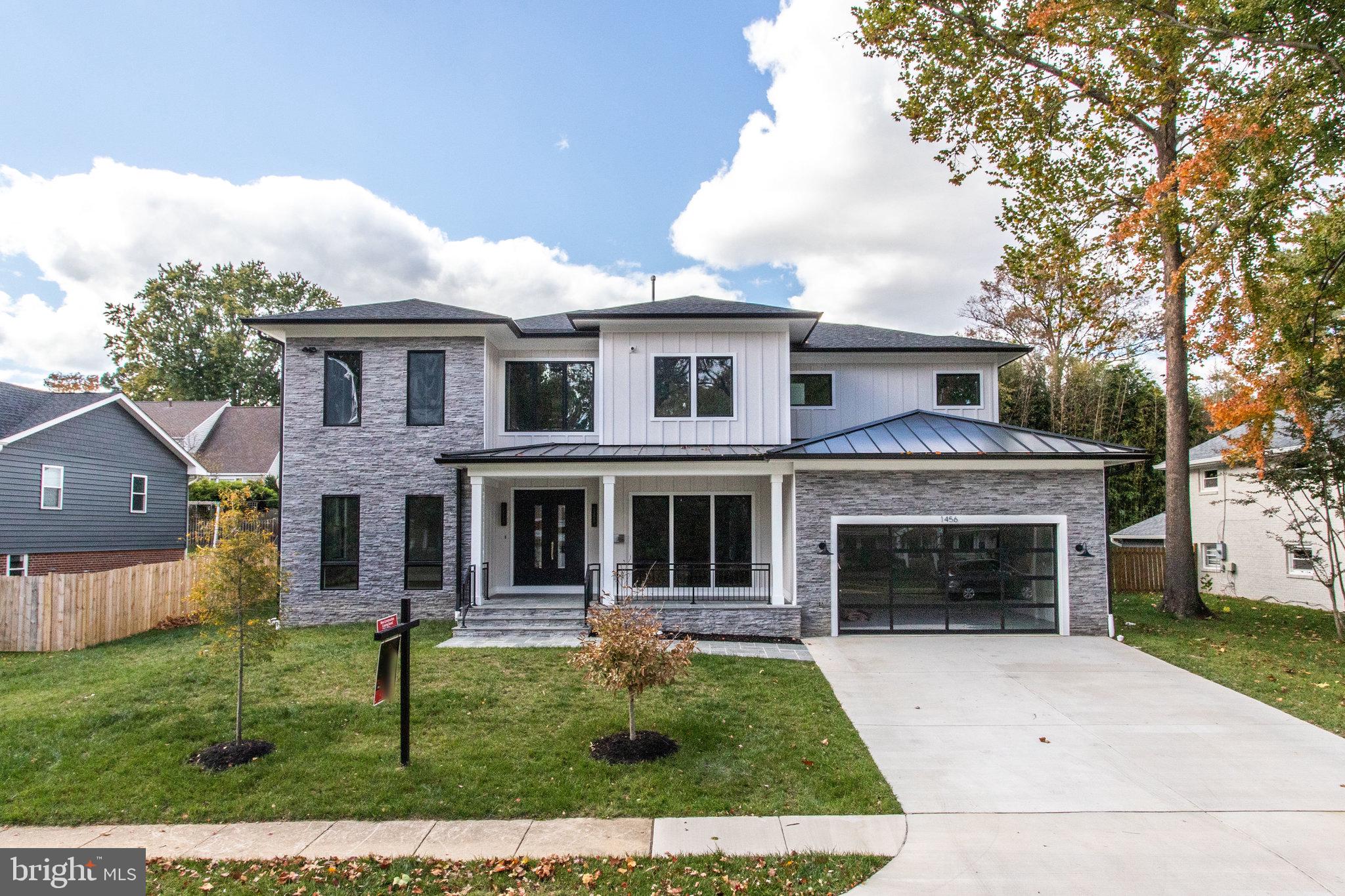 BROYHILLS MCLEAN ESTATES - Residential