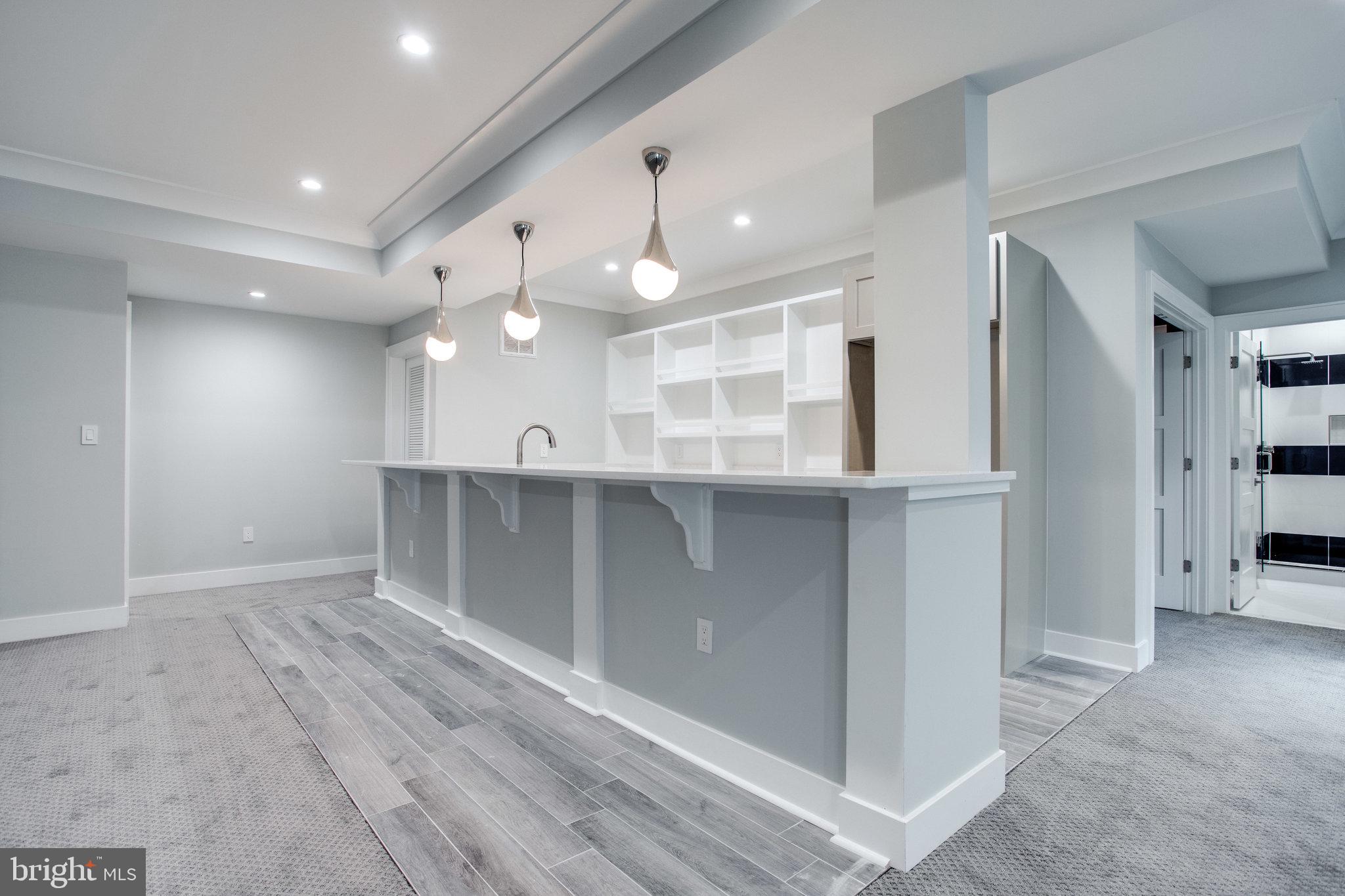 BROYHILLS MCLEAN ESTATES - Residential