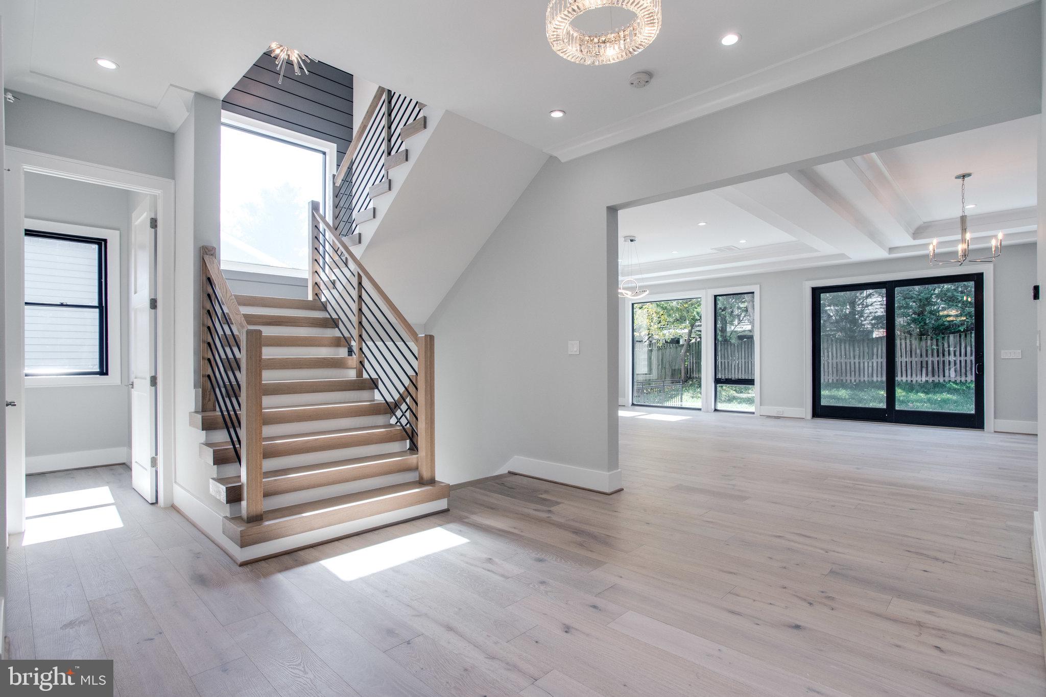 BROYHILLS MCLEAN ESTATES - Residential