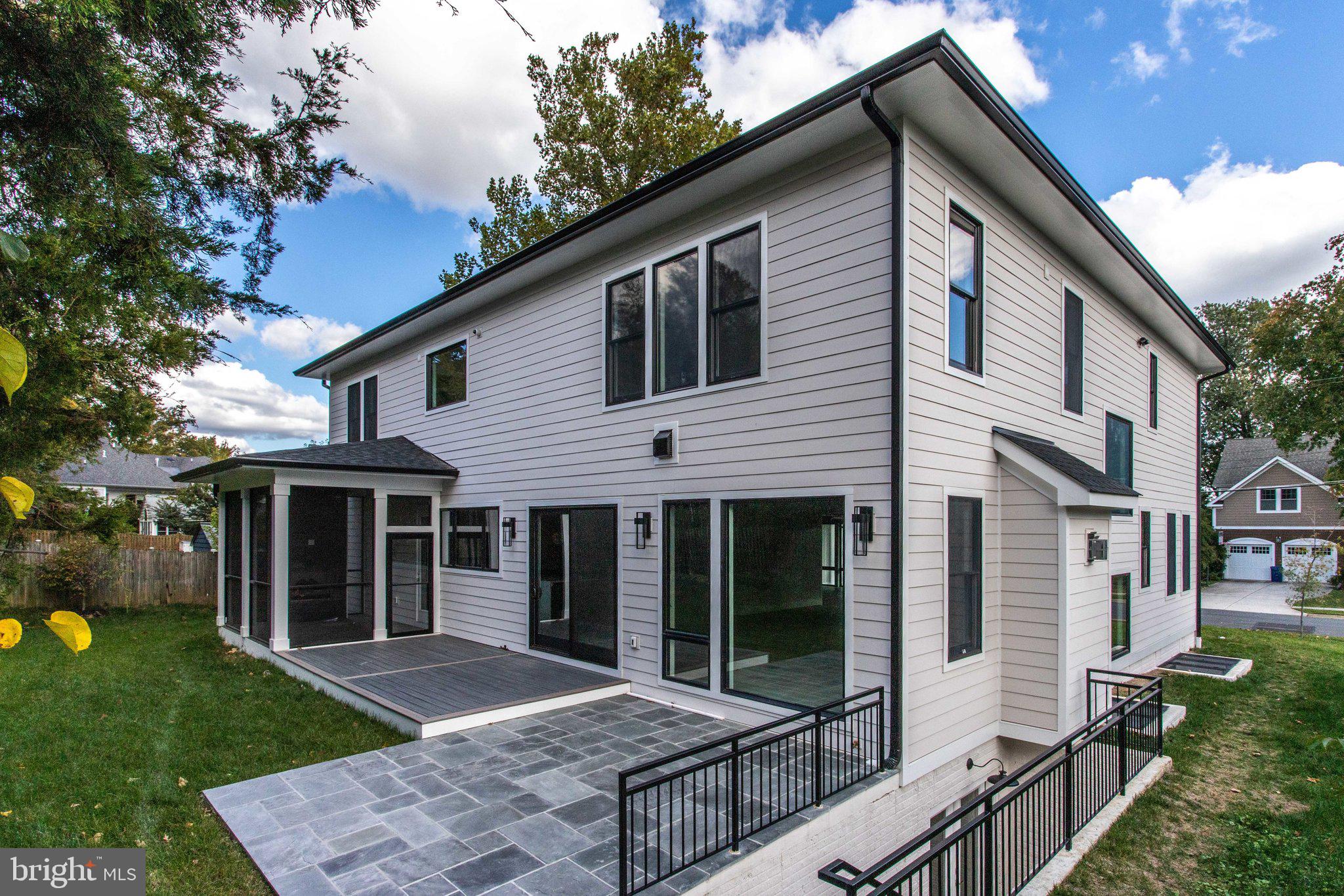 BROYHILLS MCLEAN ESTATES - Residential