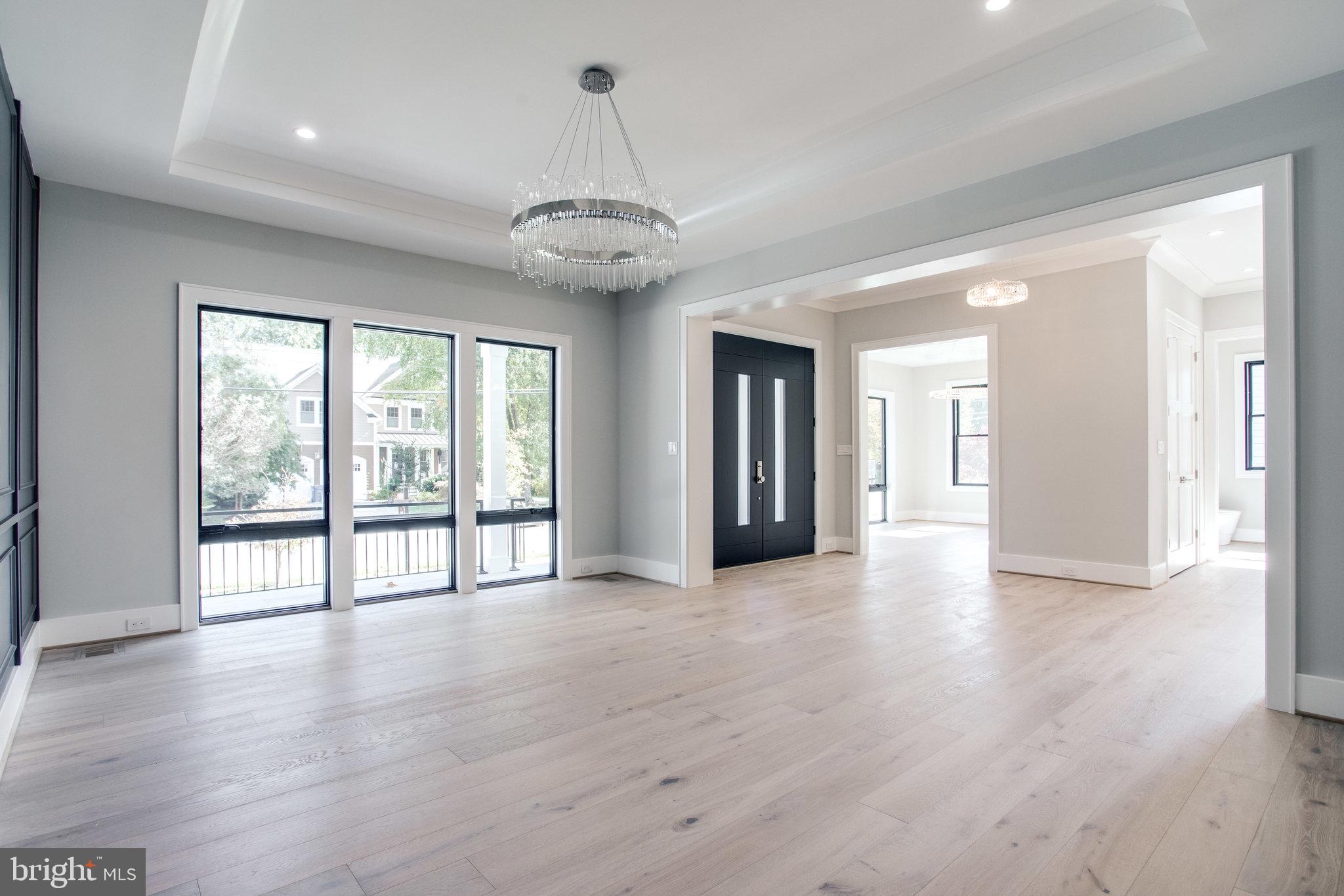 BROYHILLS MCLEAN ESTATES - Residential