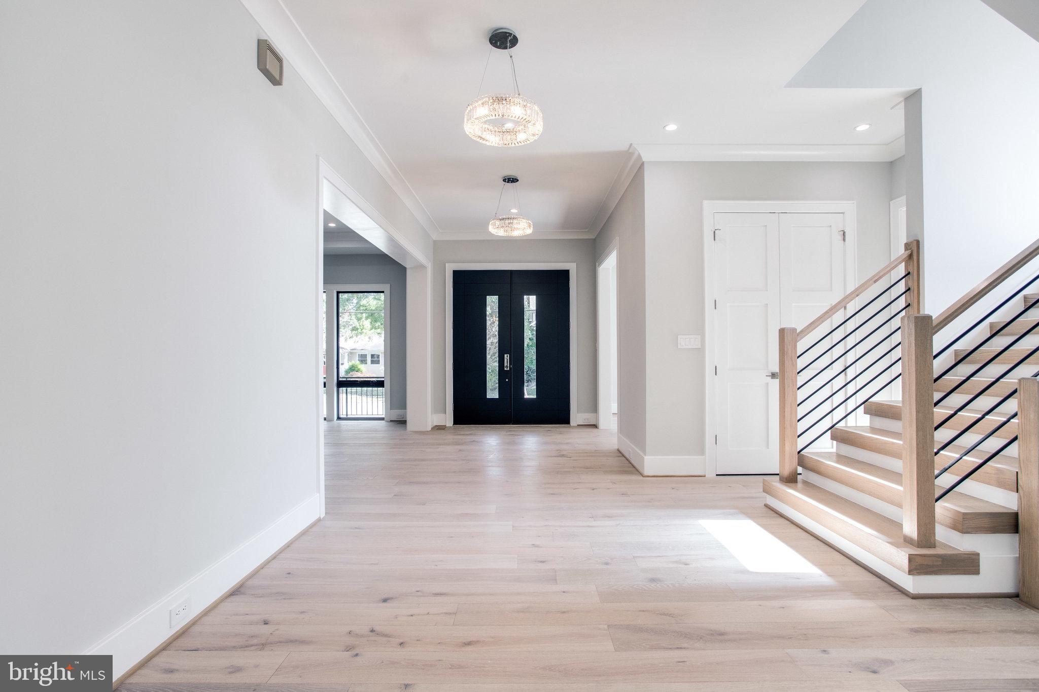 BROYHILLS MCLEAN ESTATES - Residential