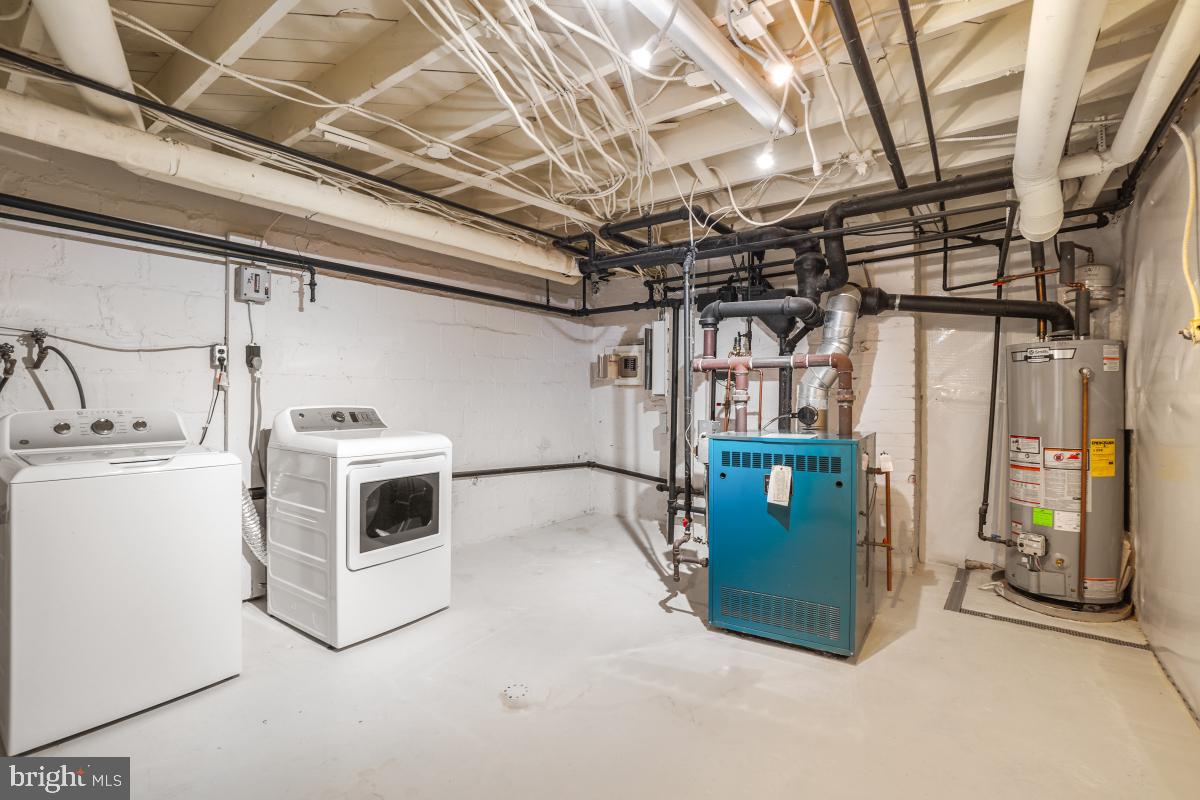 MANOR PARK - Residential