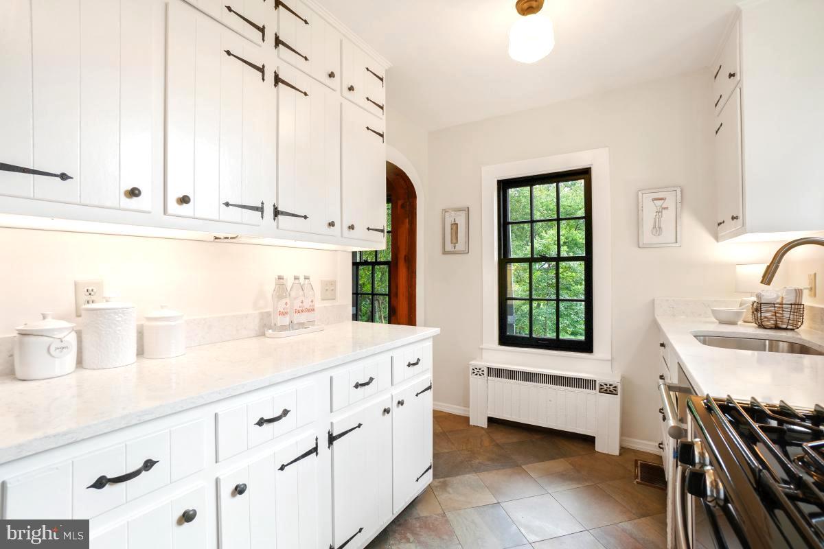 MANOR PARK - Residential