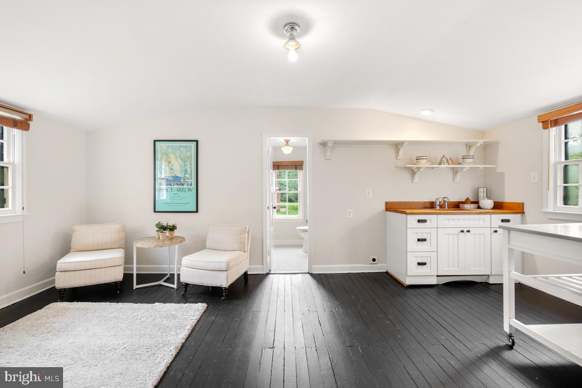 MANOR PARK - Residential