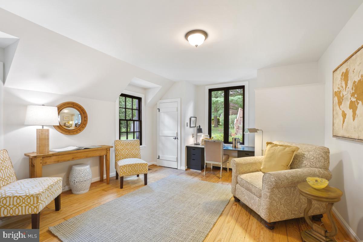 MANOR PARK - Residential