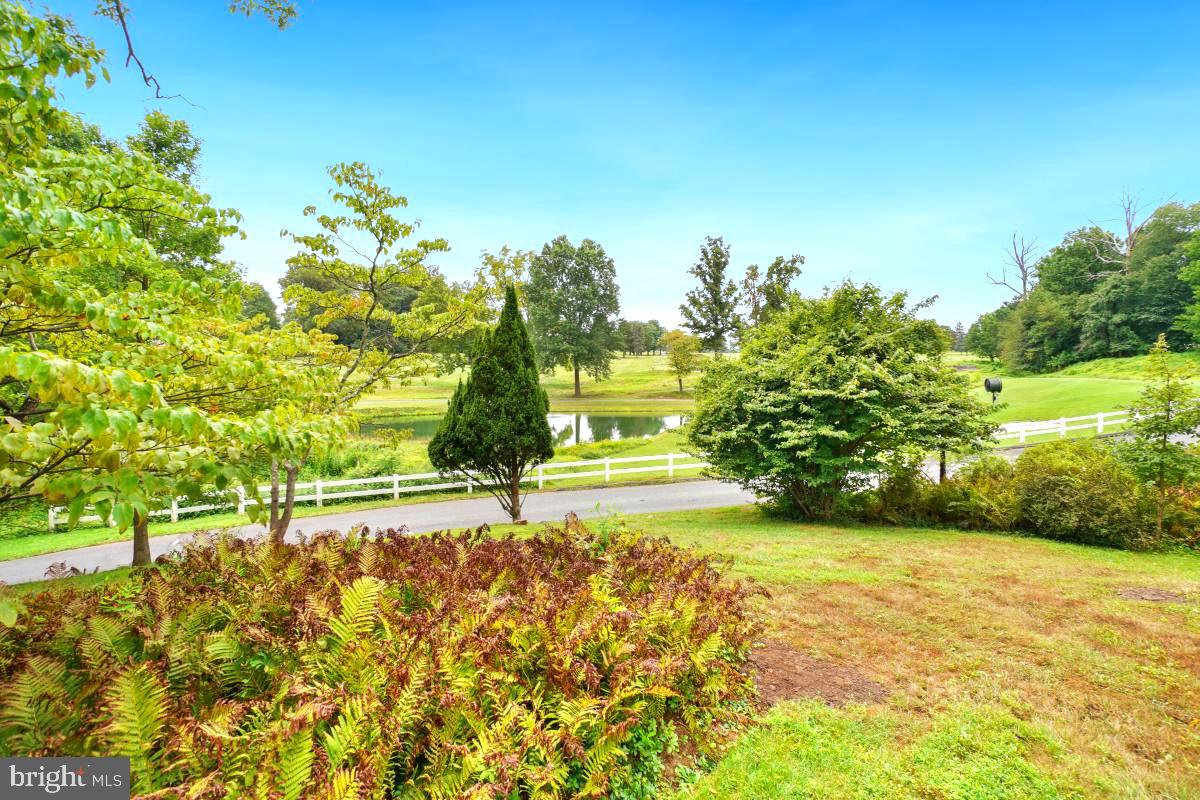 MANOR PARK - Residential