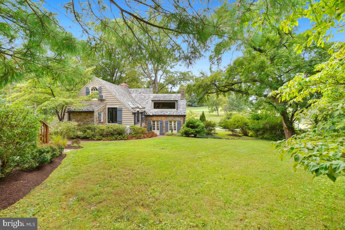 MANOR PARK - Residential