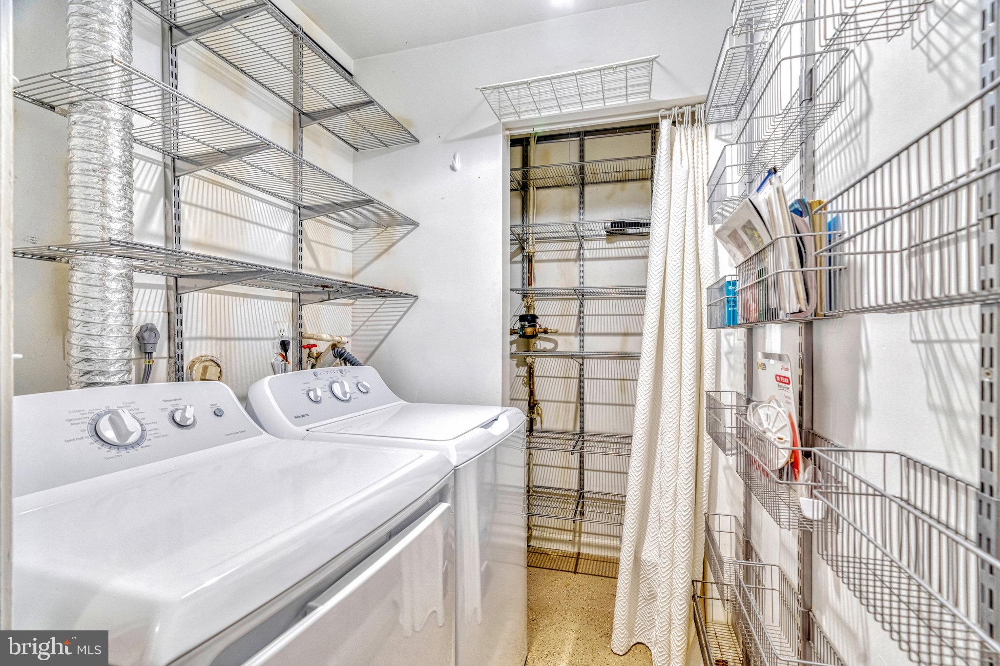 BOSTON RIDGE - Residential