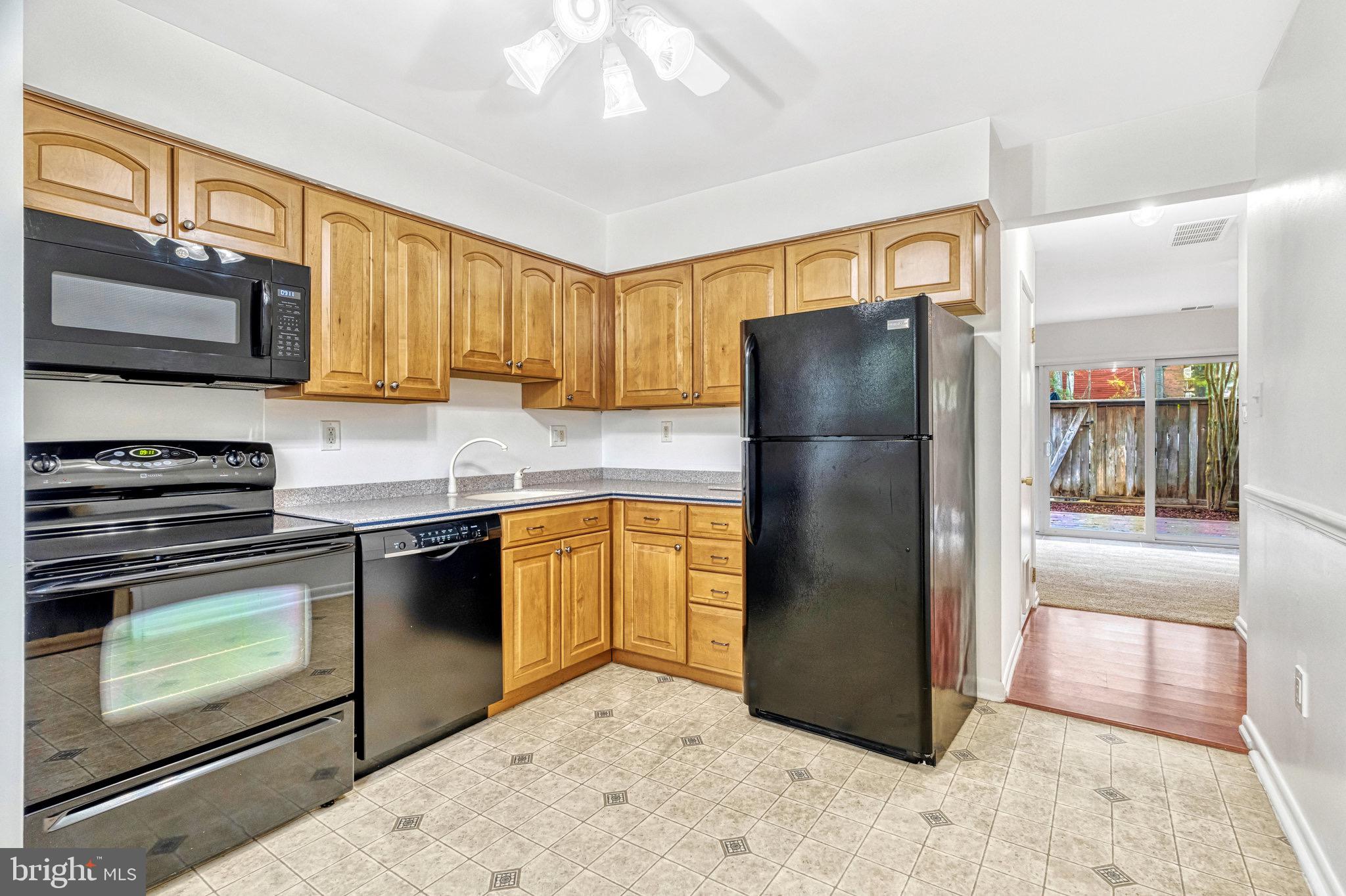 BOSTON RIDGE - Residential