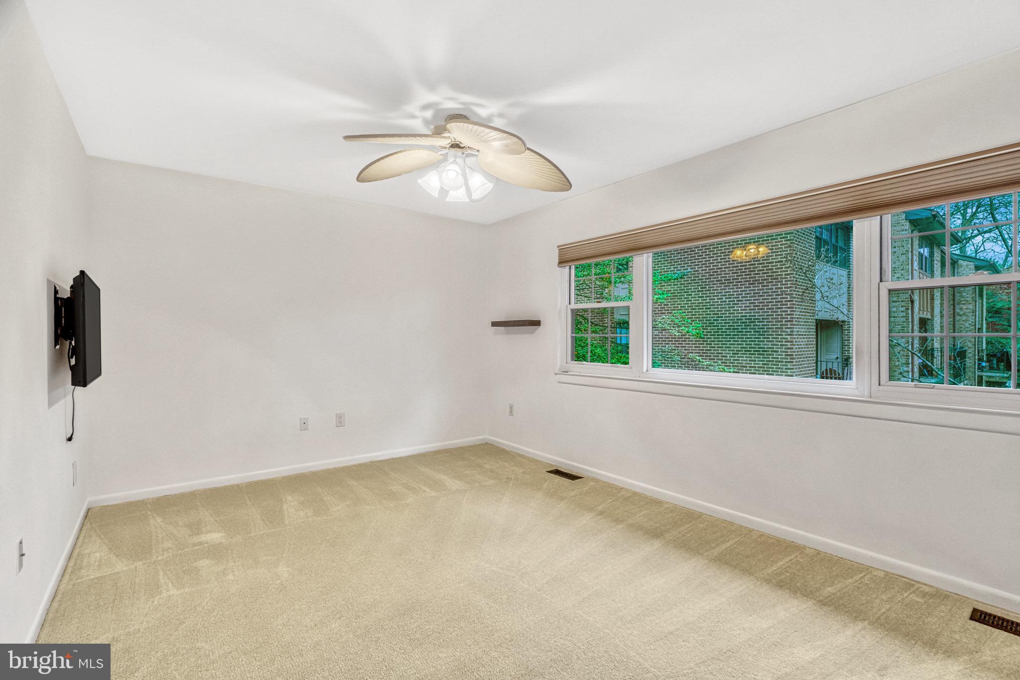 BOSTON RIDGE - Residential