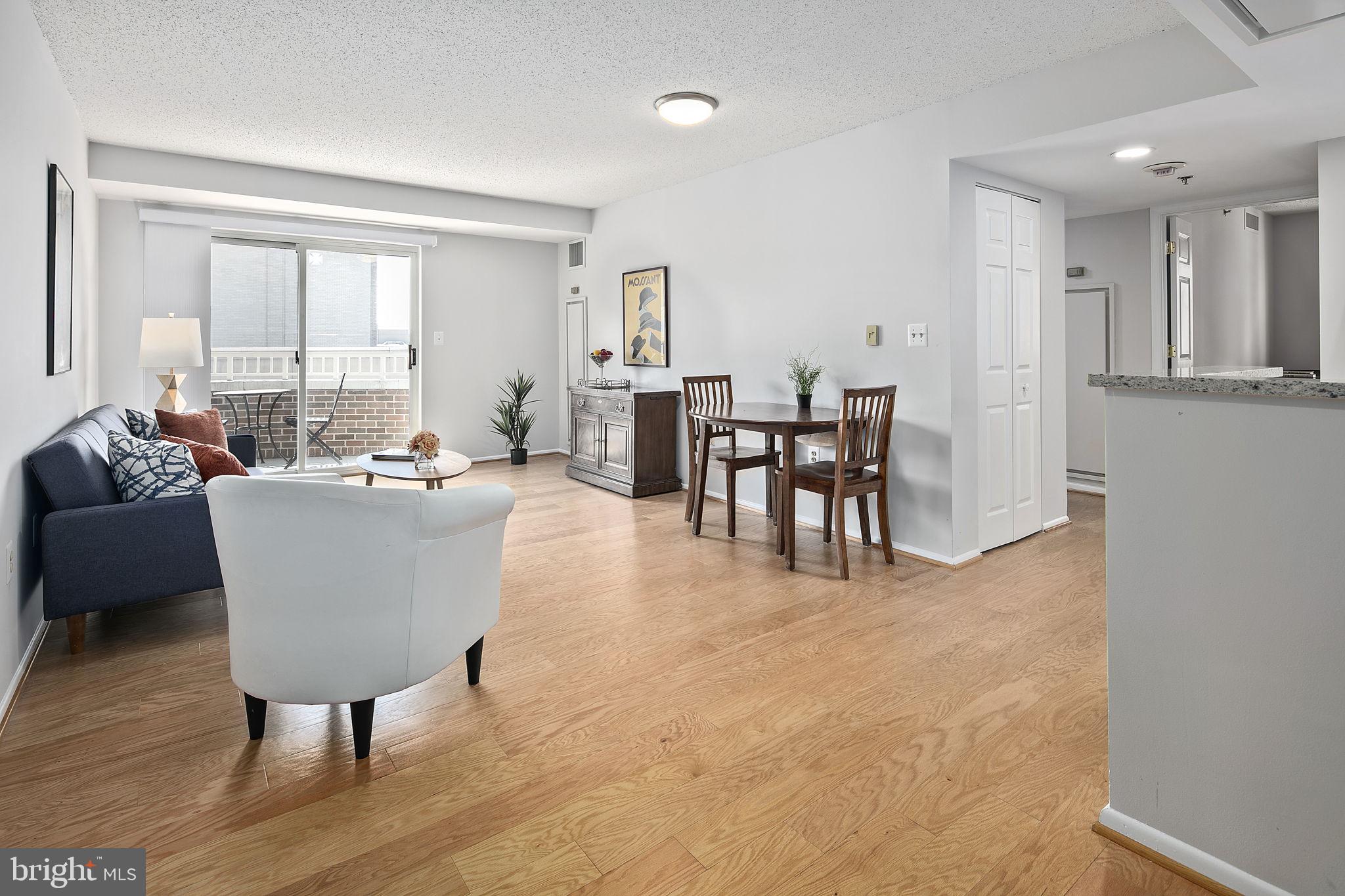 THE JEFFERSON - SUNRISE SENIOR LIVING - Residential