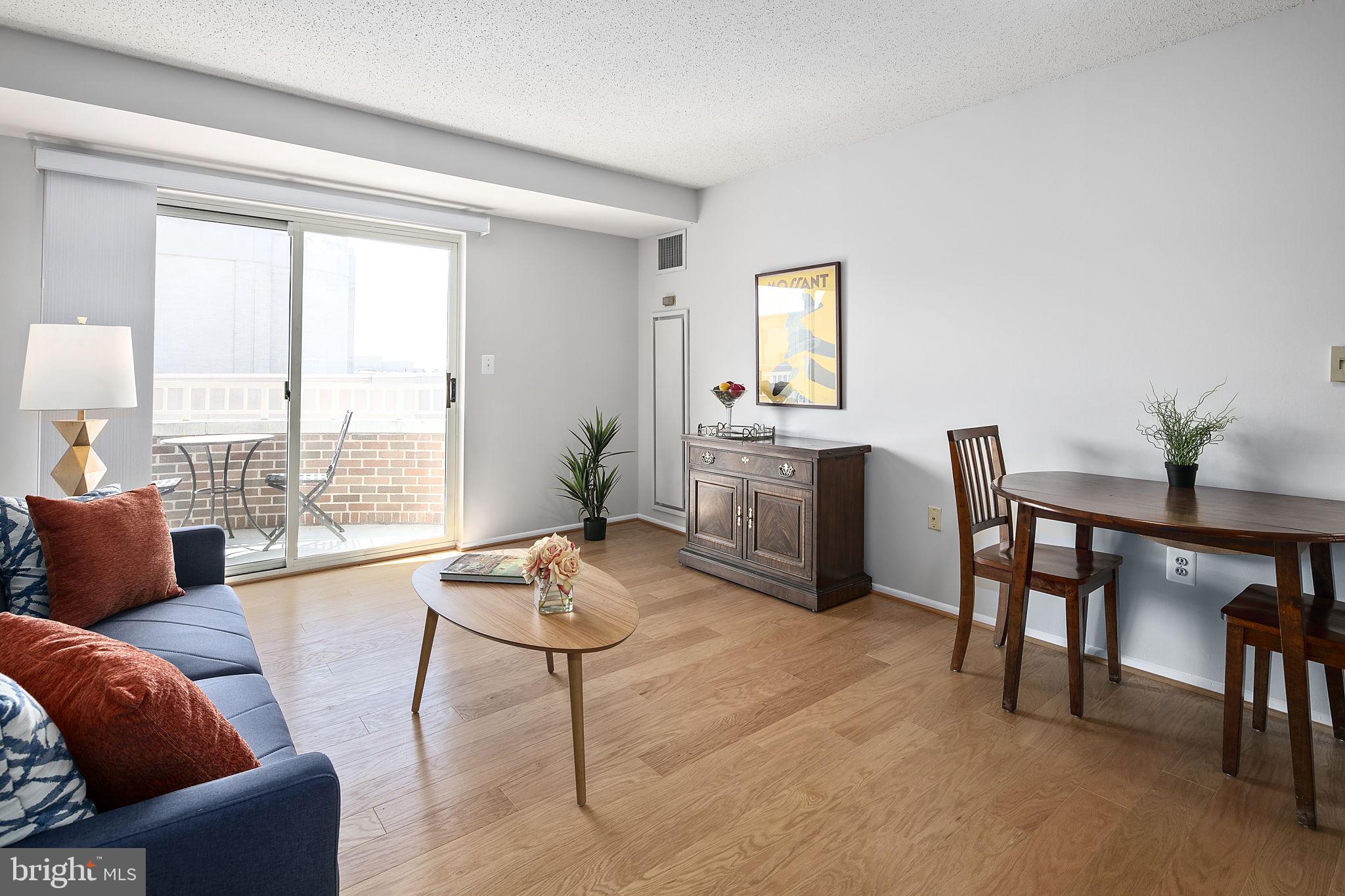 THE JEFFERSON - SUNRISE SENIOR LIVING - Residential