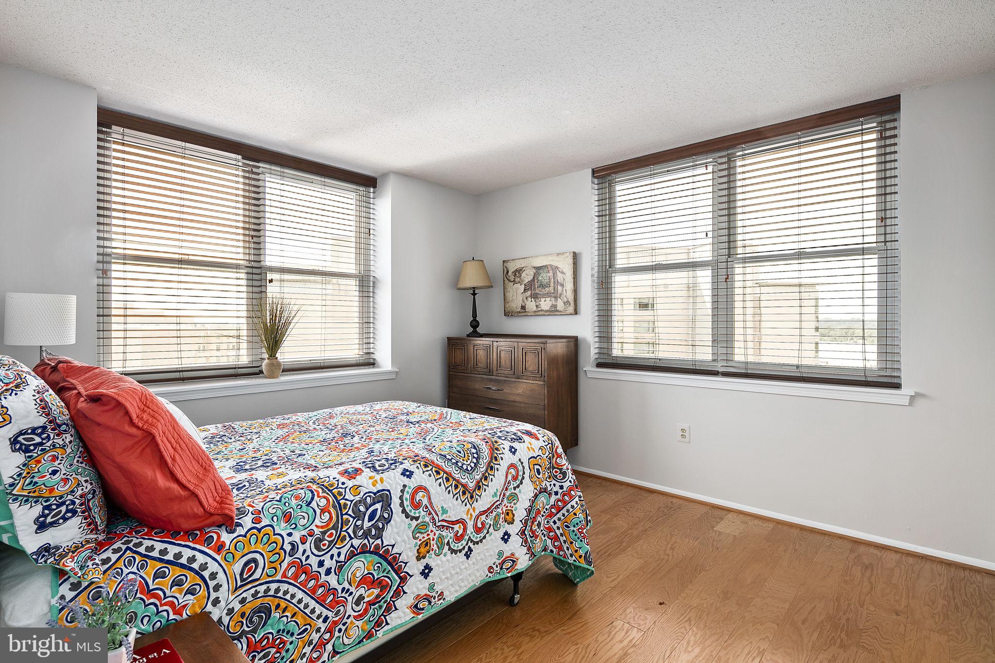 THE JEFFERSON - SUNRISE SENIOR LIVING - Residential