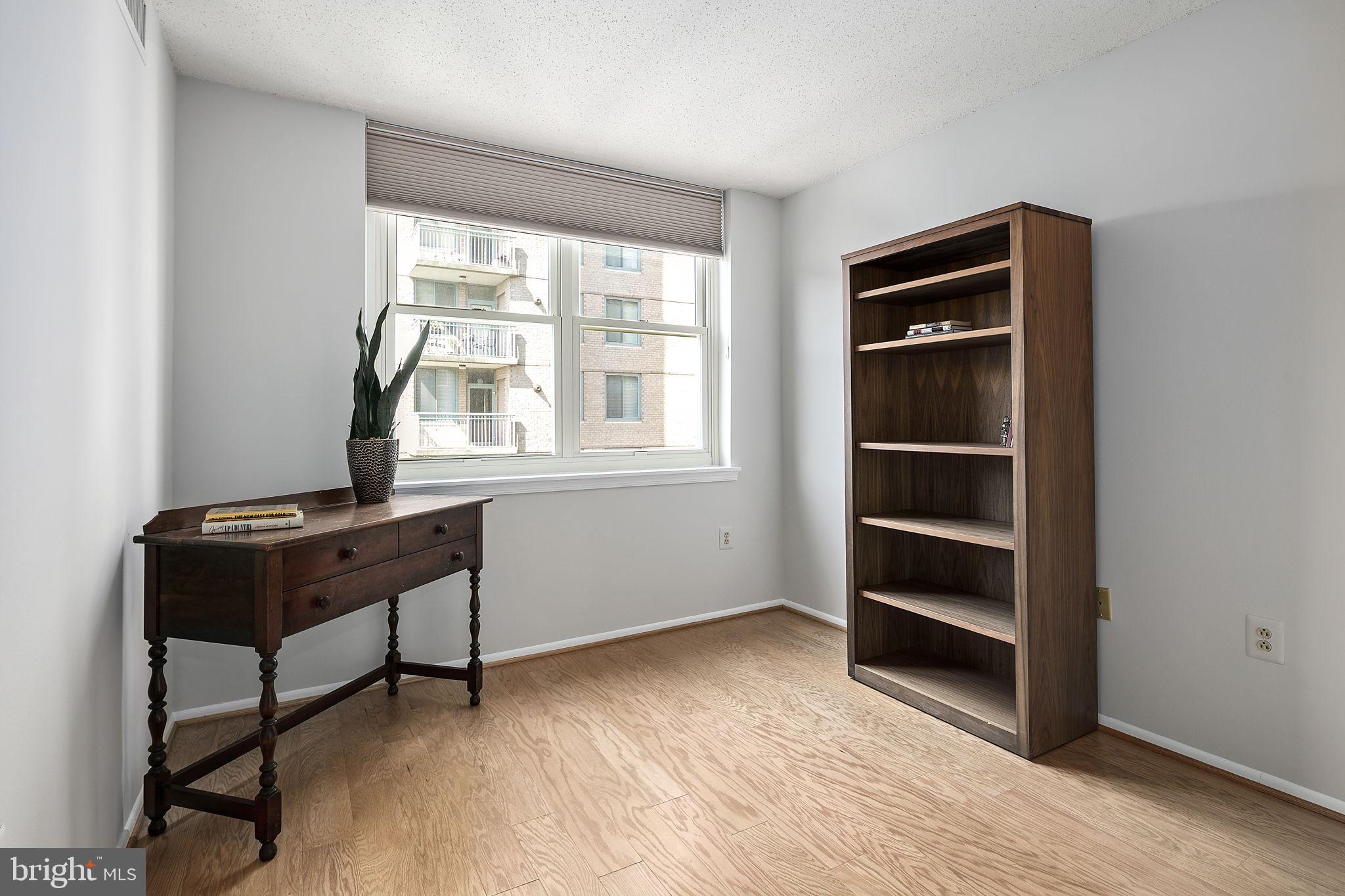 THE JEFFERSON - SUNRISE SENIOR LIVING - Residential