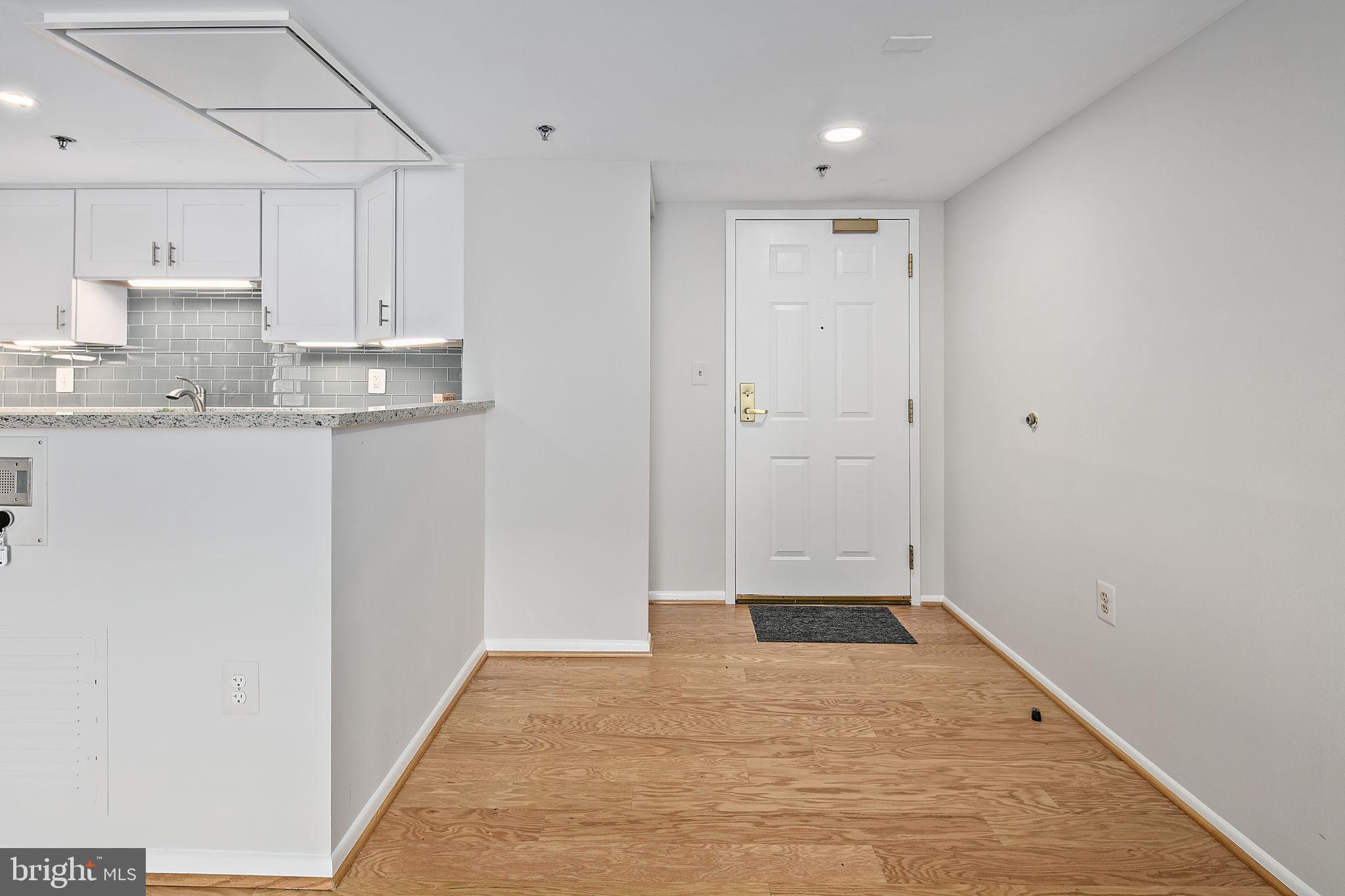 THE JEFFERSON - SUNRISE SENIOR LIVING - Residential