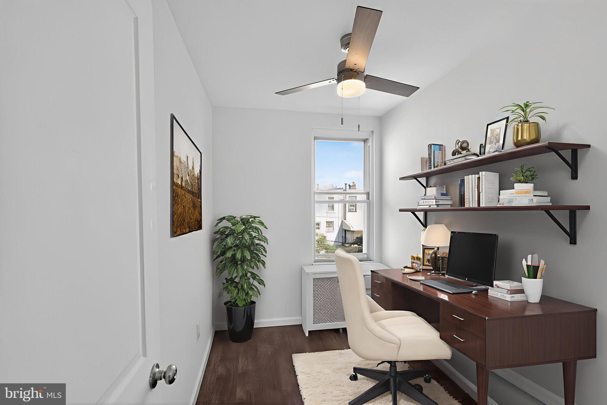 ELMWOOD PARK - Residential