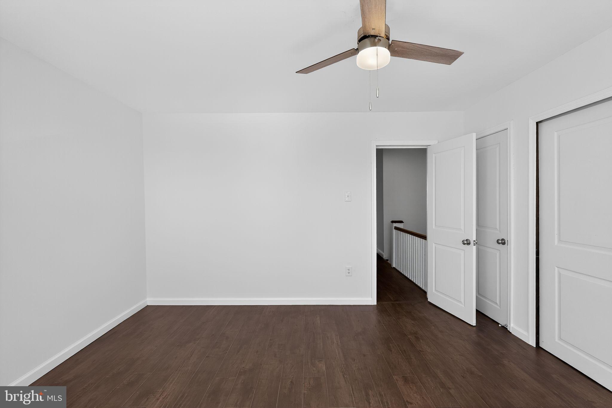 ELMWOOD PARK - Residential