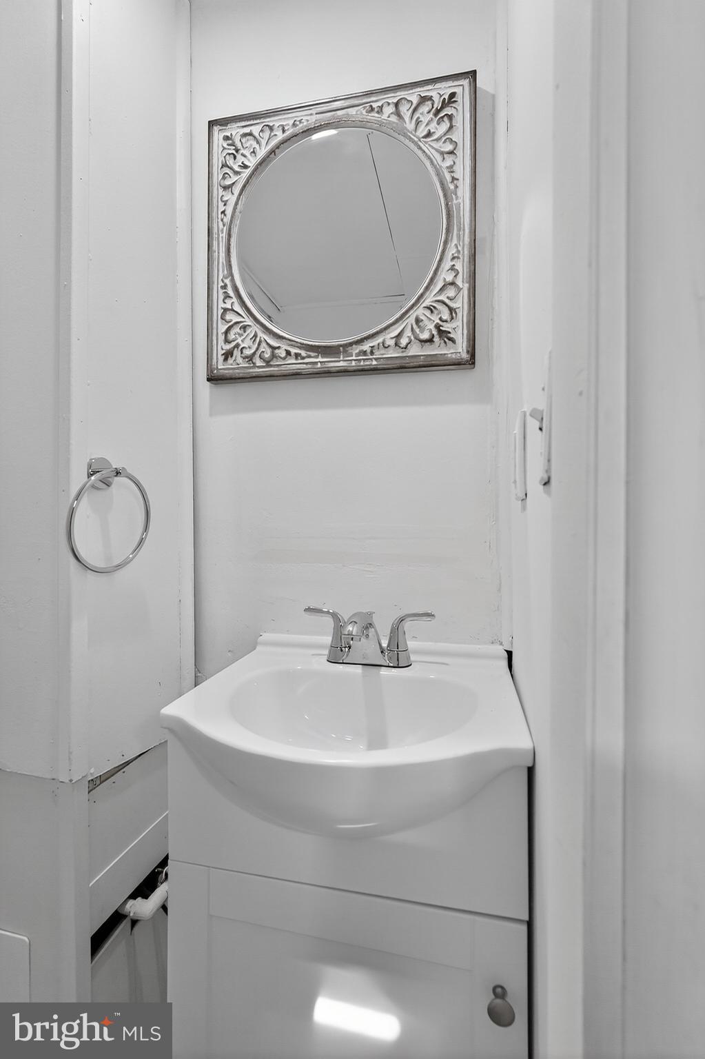 ELMWOOD PARK - Residential