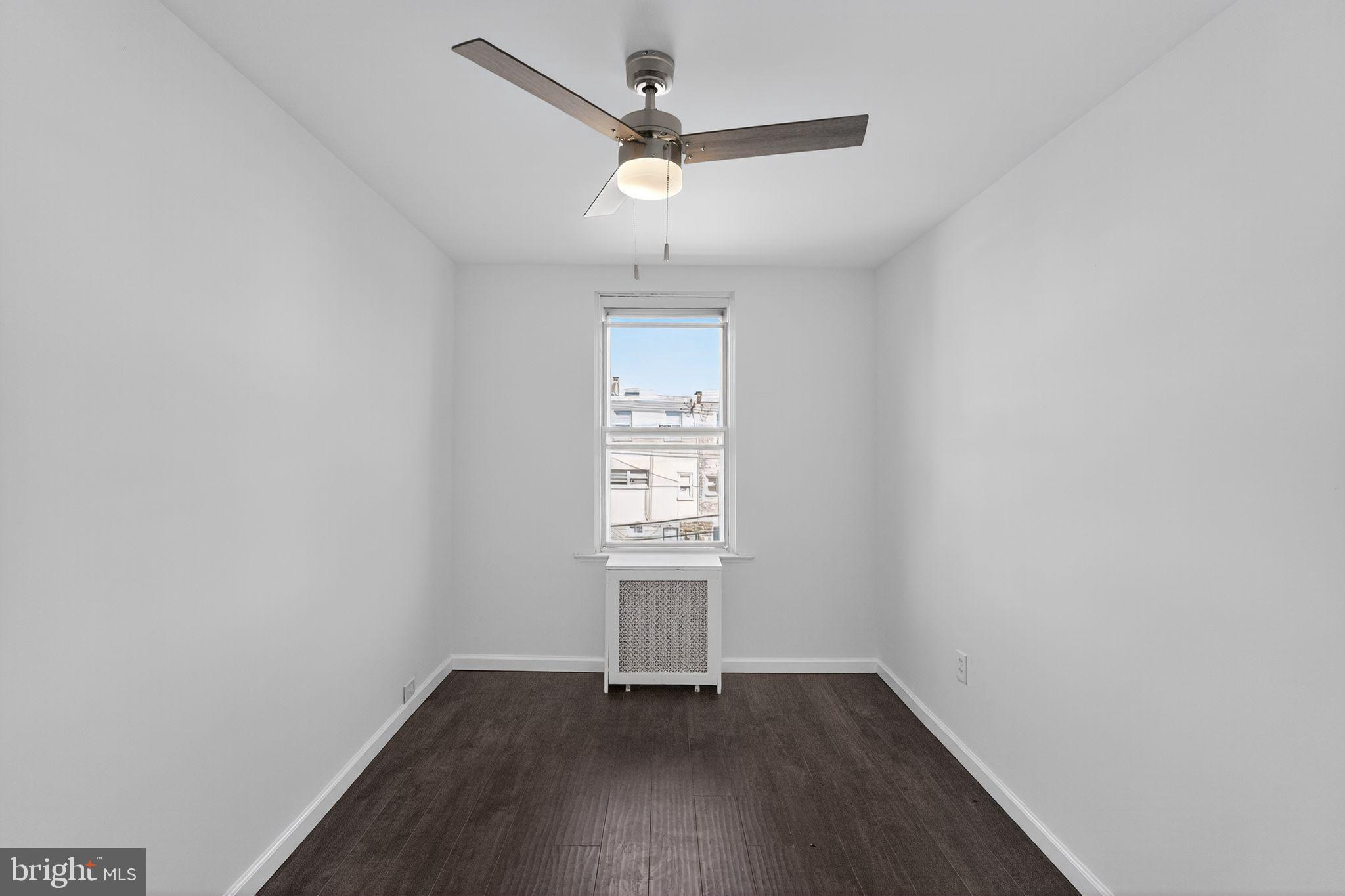 ELMWOOD PARK - Residential