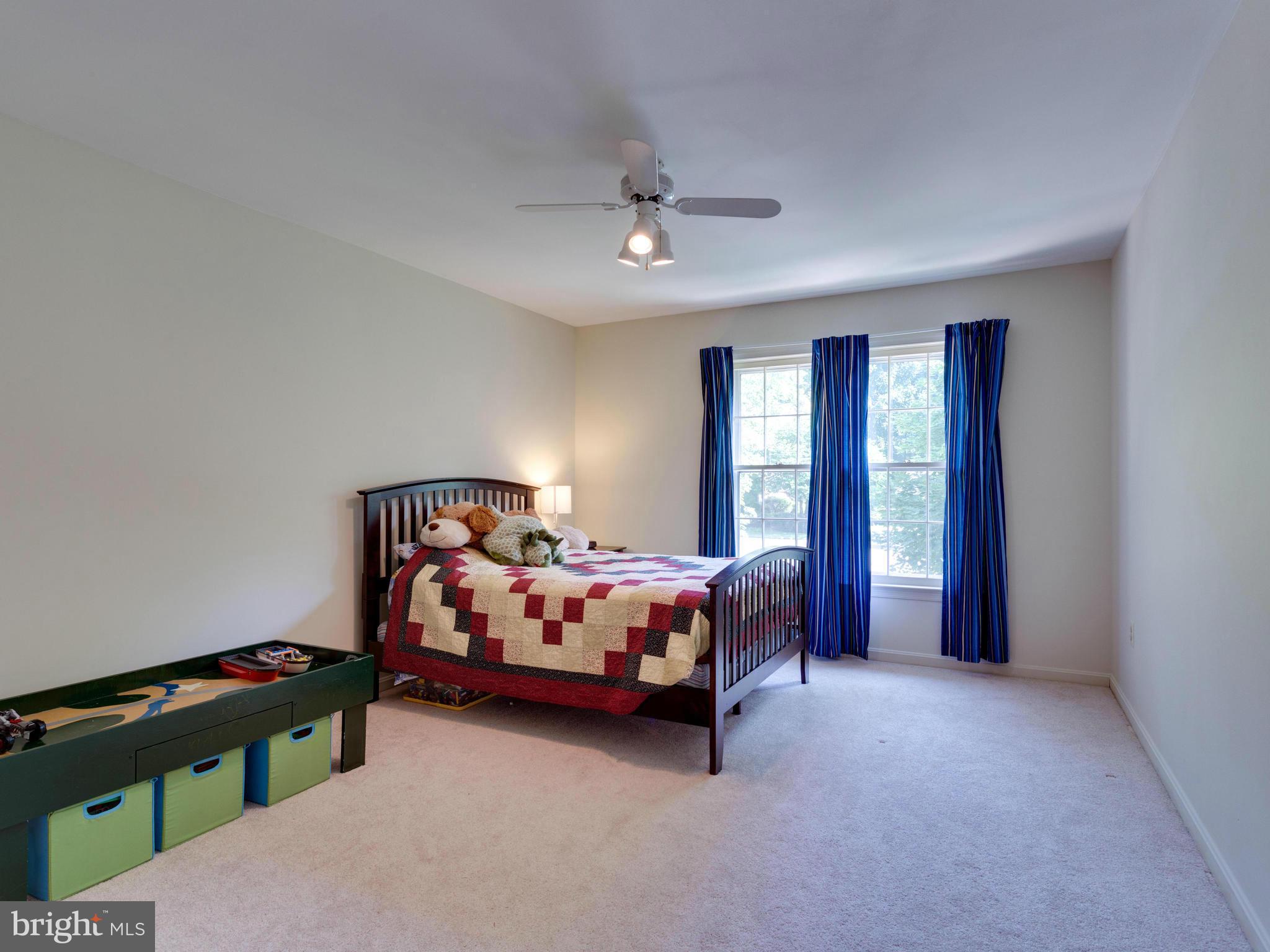 LAKEWOOD HILLS - Residential