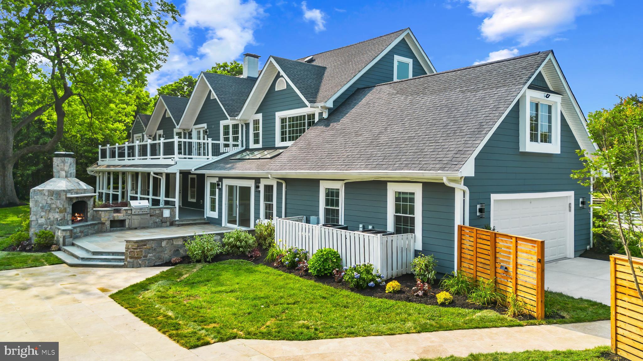 LARKINGTON - Residential