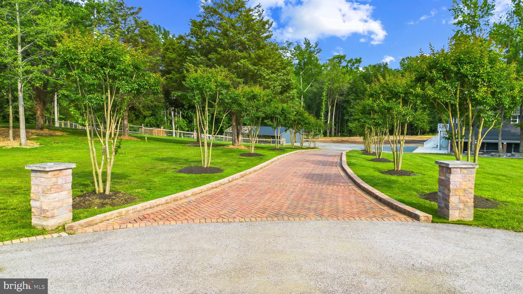 LARKINGTON - Residential