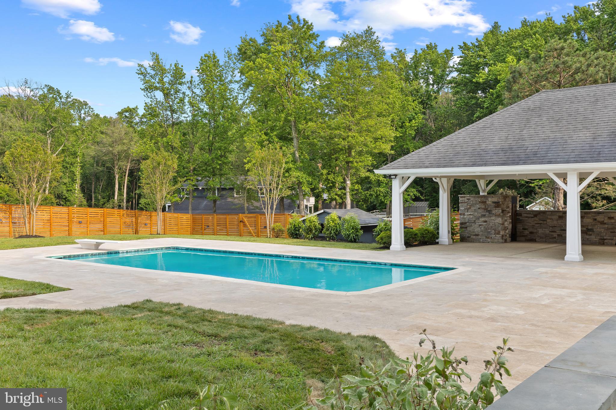 LARKINGTON - Residential