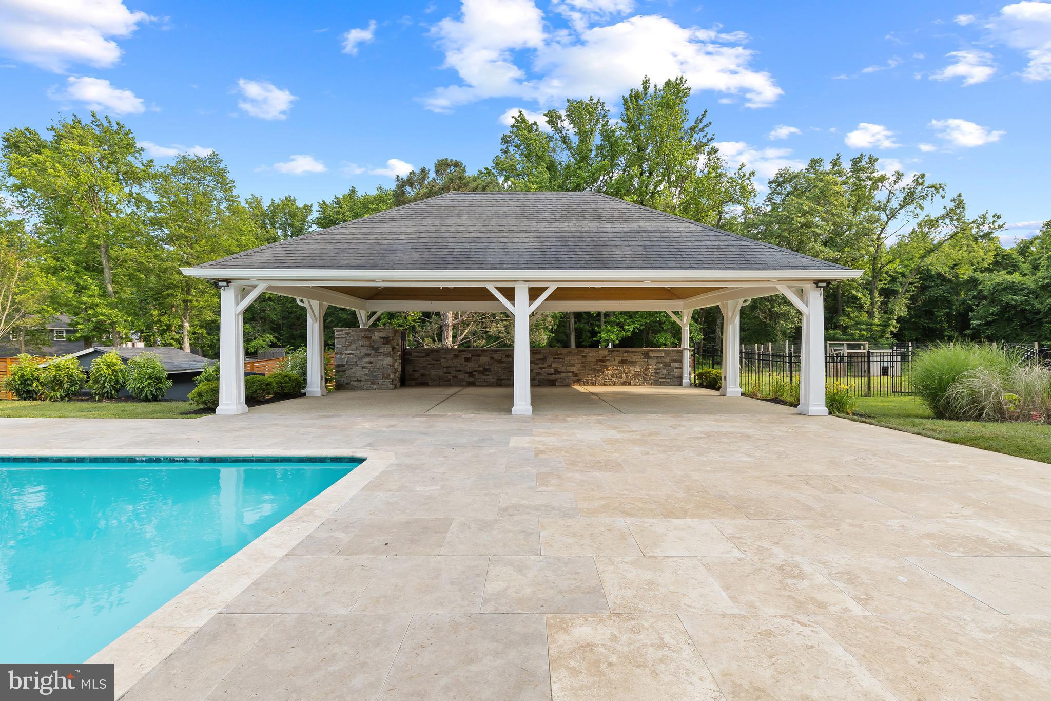 LARKINGTON - Residential