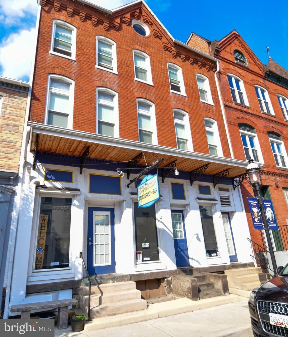 16-20 W MAIN STREET