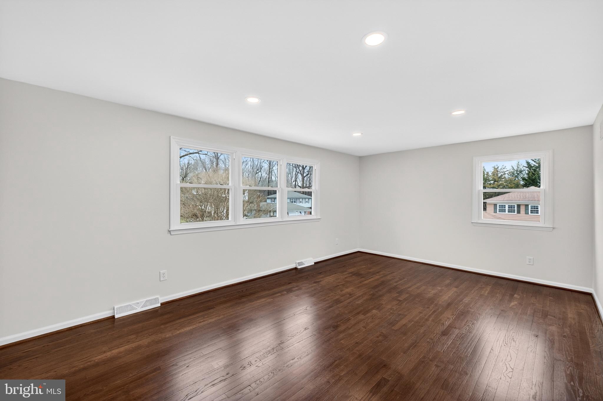 ARUNDEL - Residential