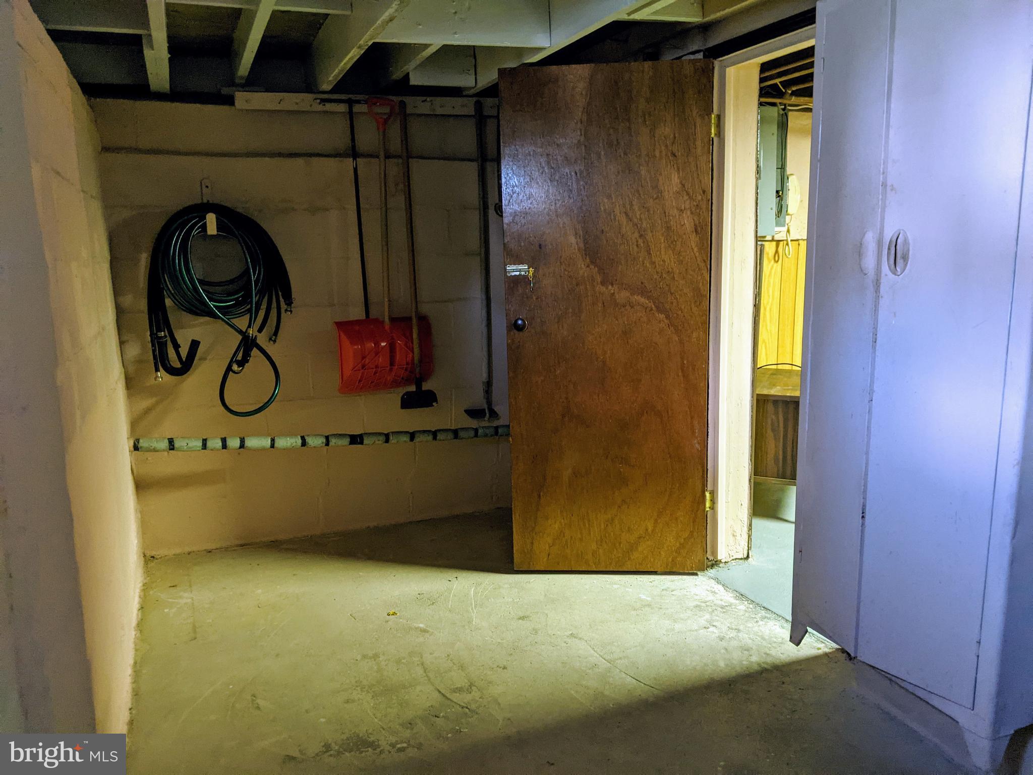 BROCKTON - Residential