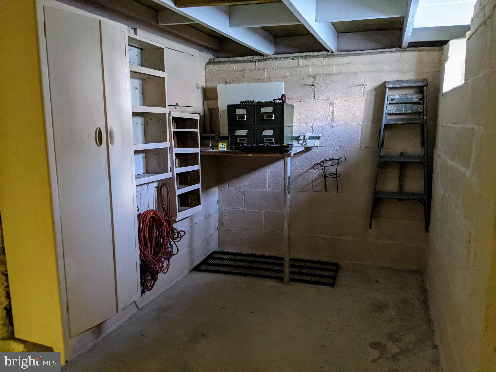 BROCKTON - Residential