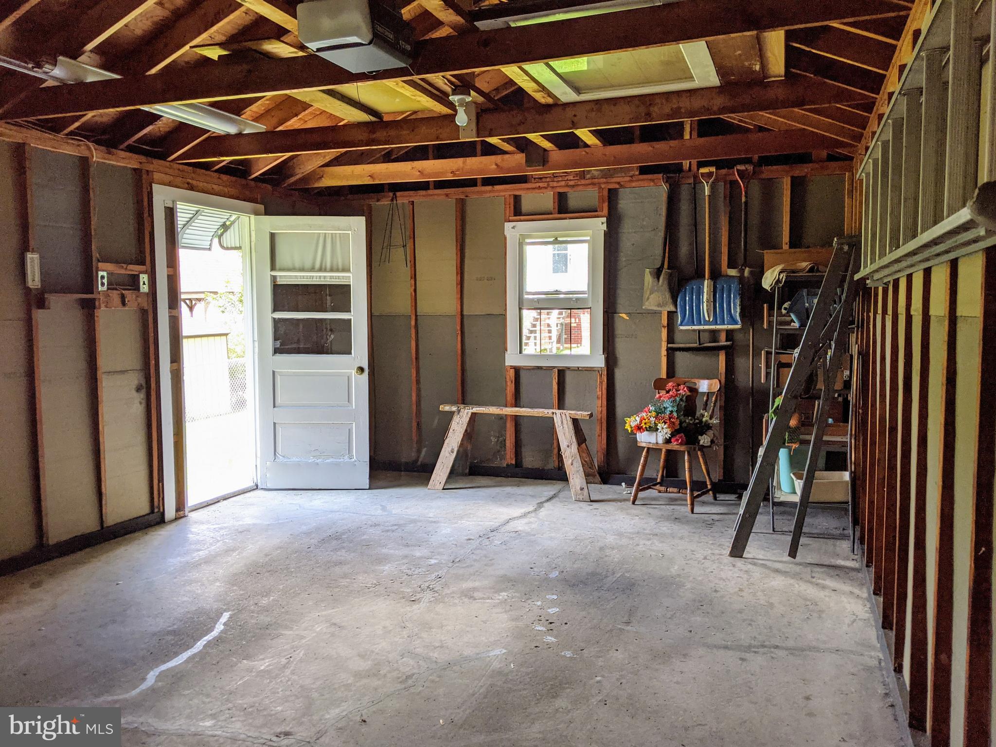 BROCKTON - Residential