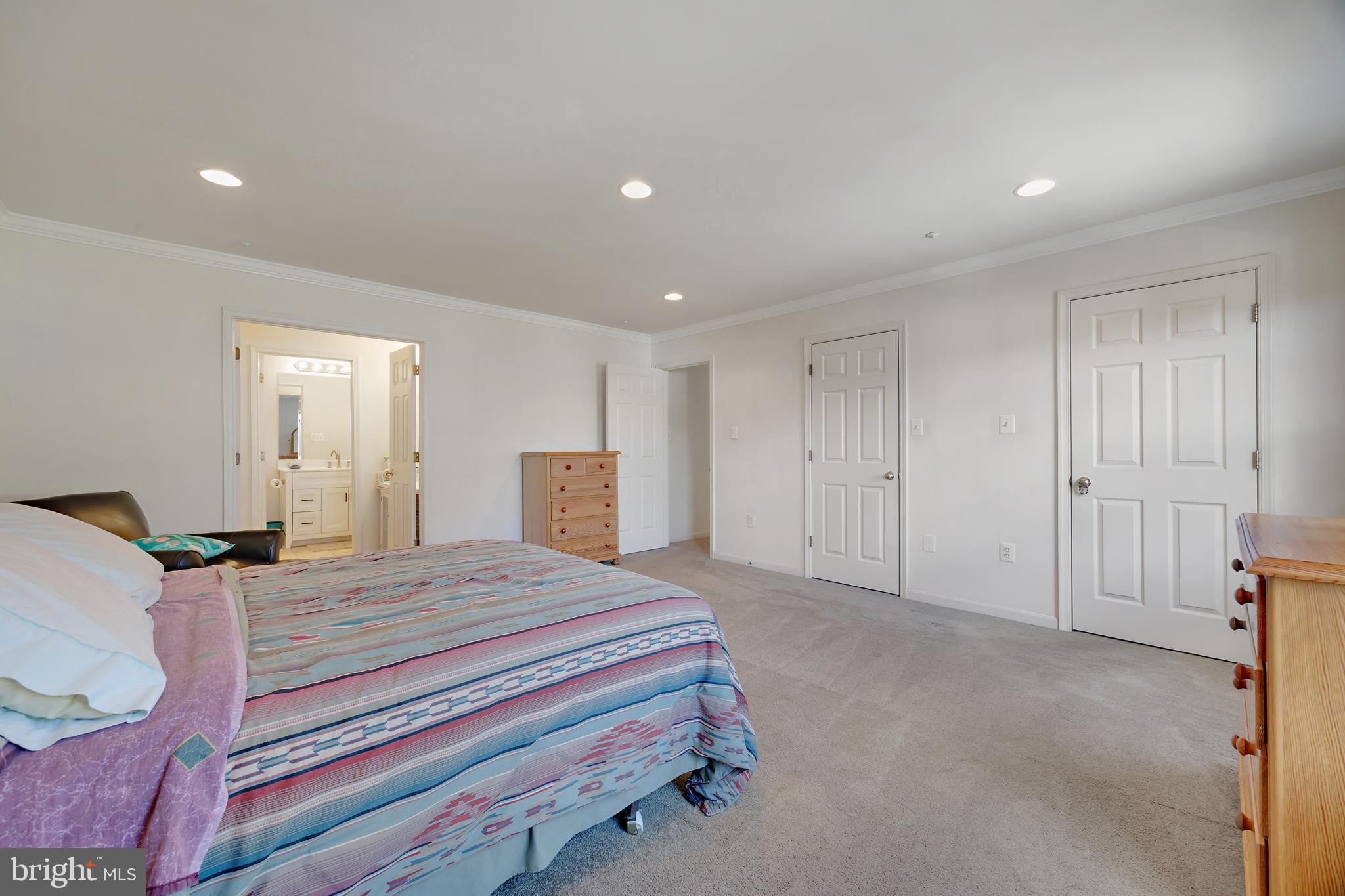 ARAGONA VILLAGE - Residential