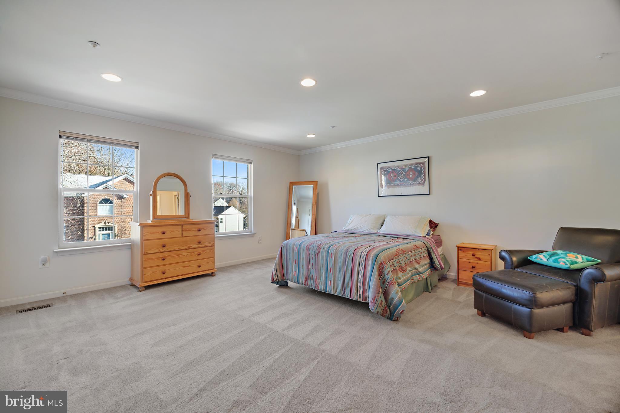 ARAGONA VILLAGE - Residential